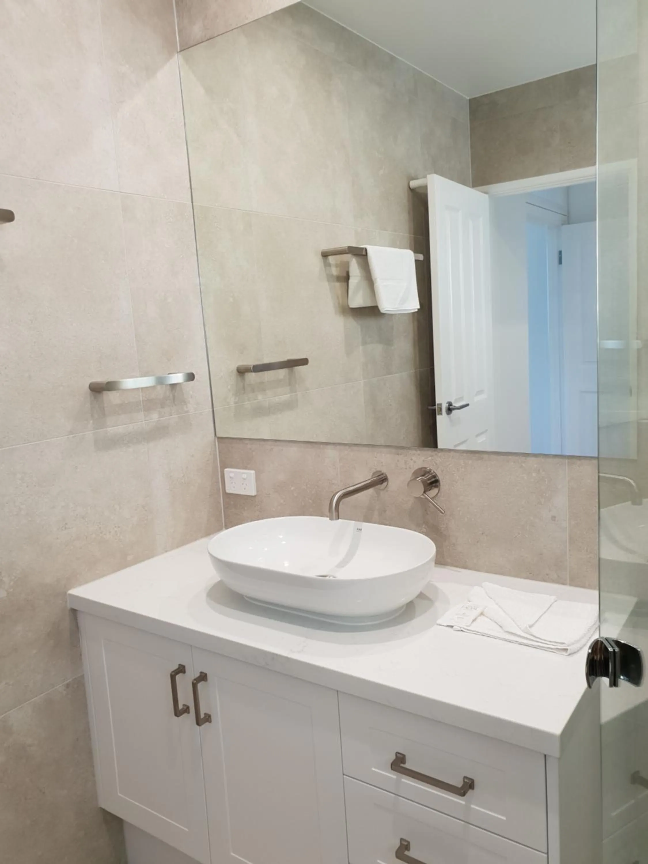 Bathroom in Kings Row Apartments