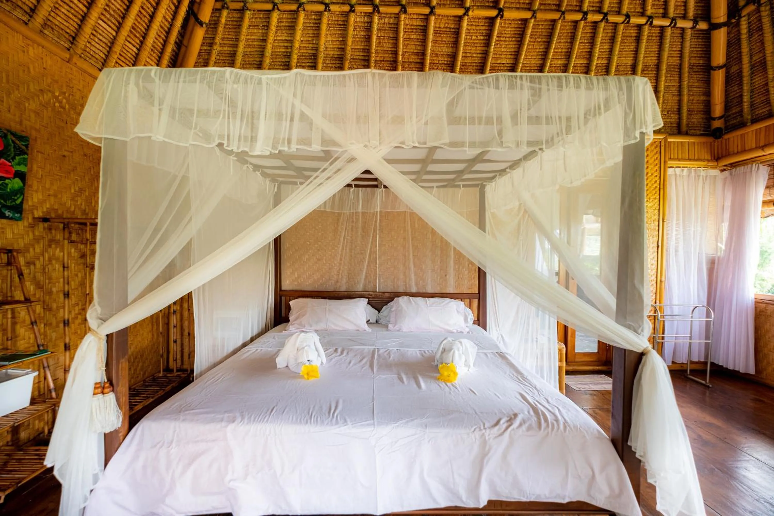Bedroom, Bed in Villa Manuk
