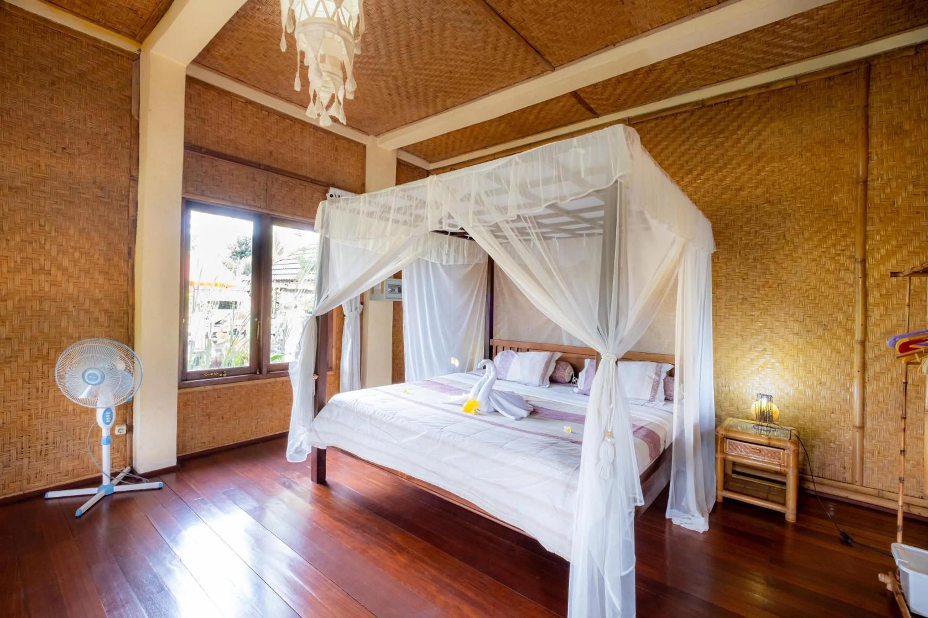 Bedroom, Bed in Villa Manuk