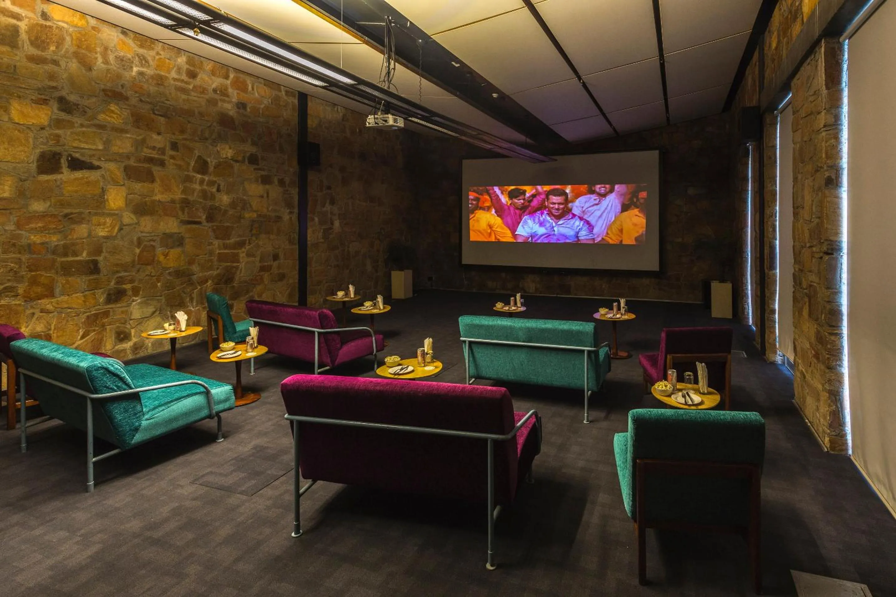 Karaoke in Mana Ranakpur