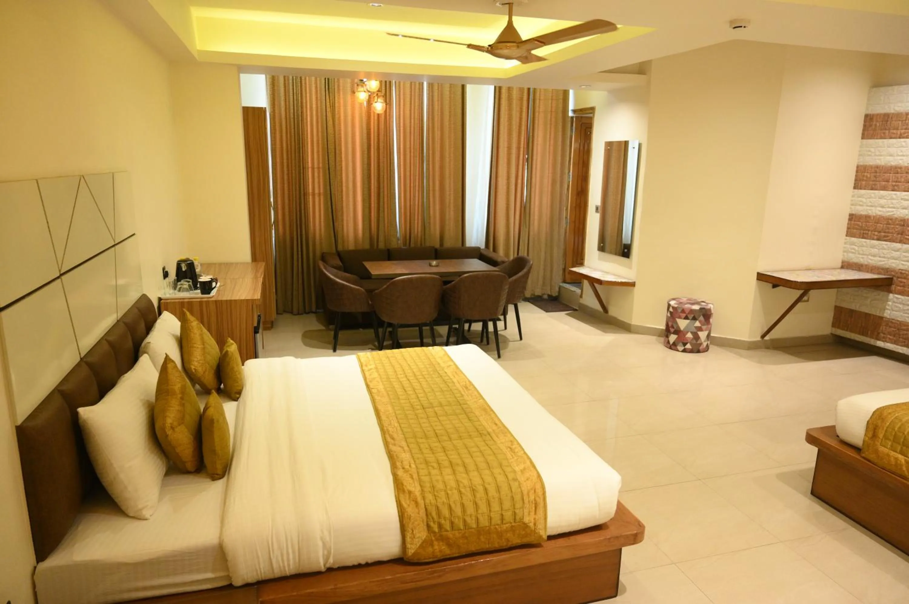 Bed in Hotel Grand Kailash,Kotdwara