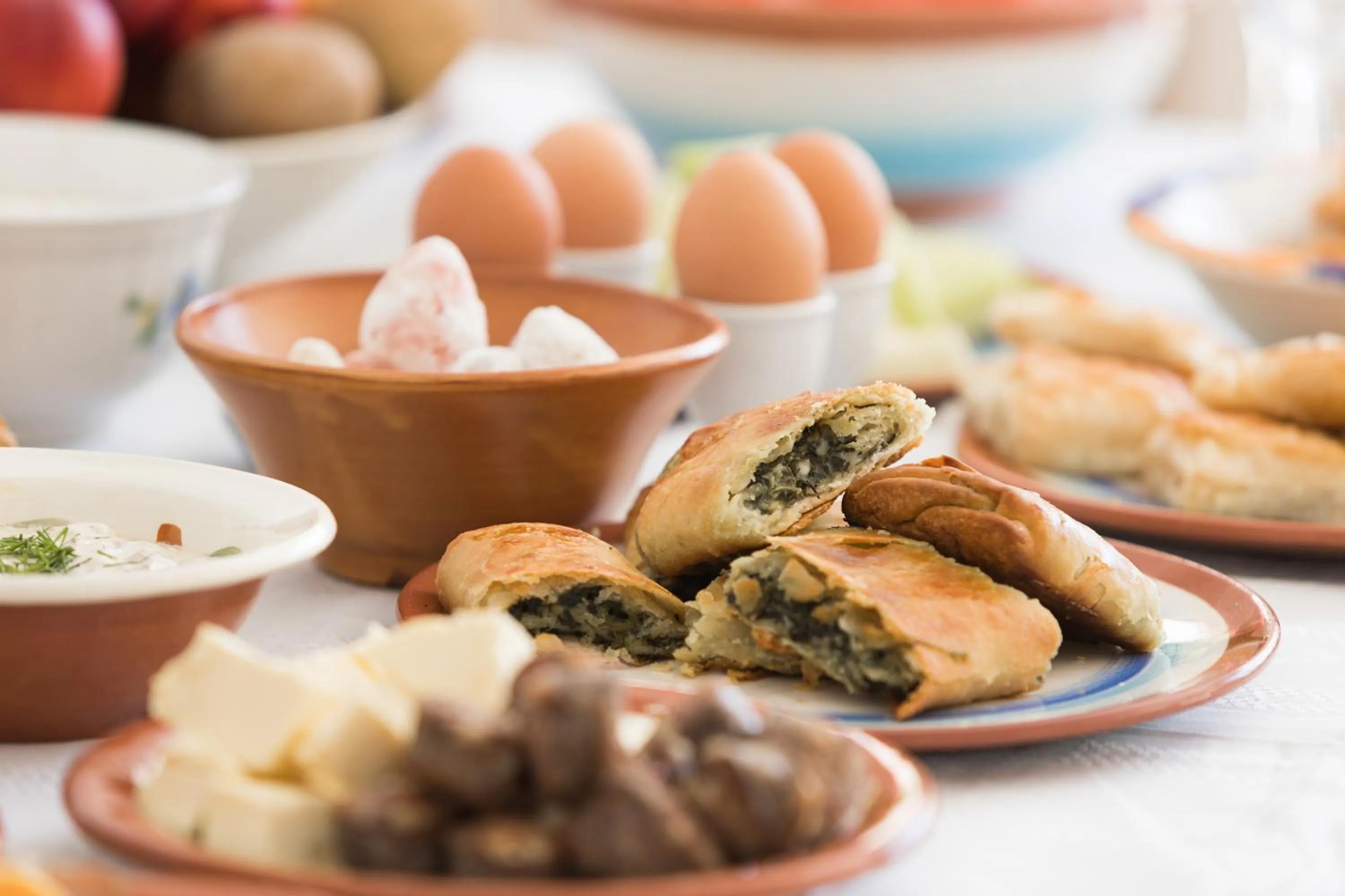 Restaurant/places to eat in Tinos Resort