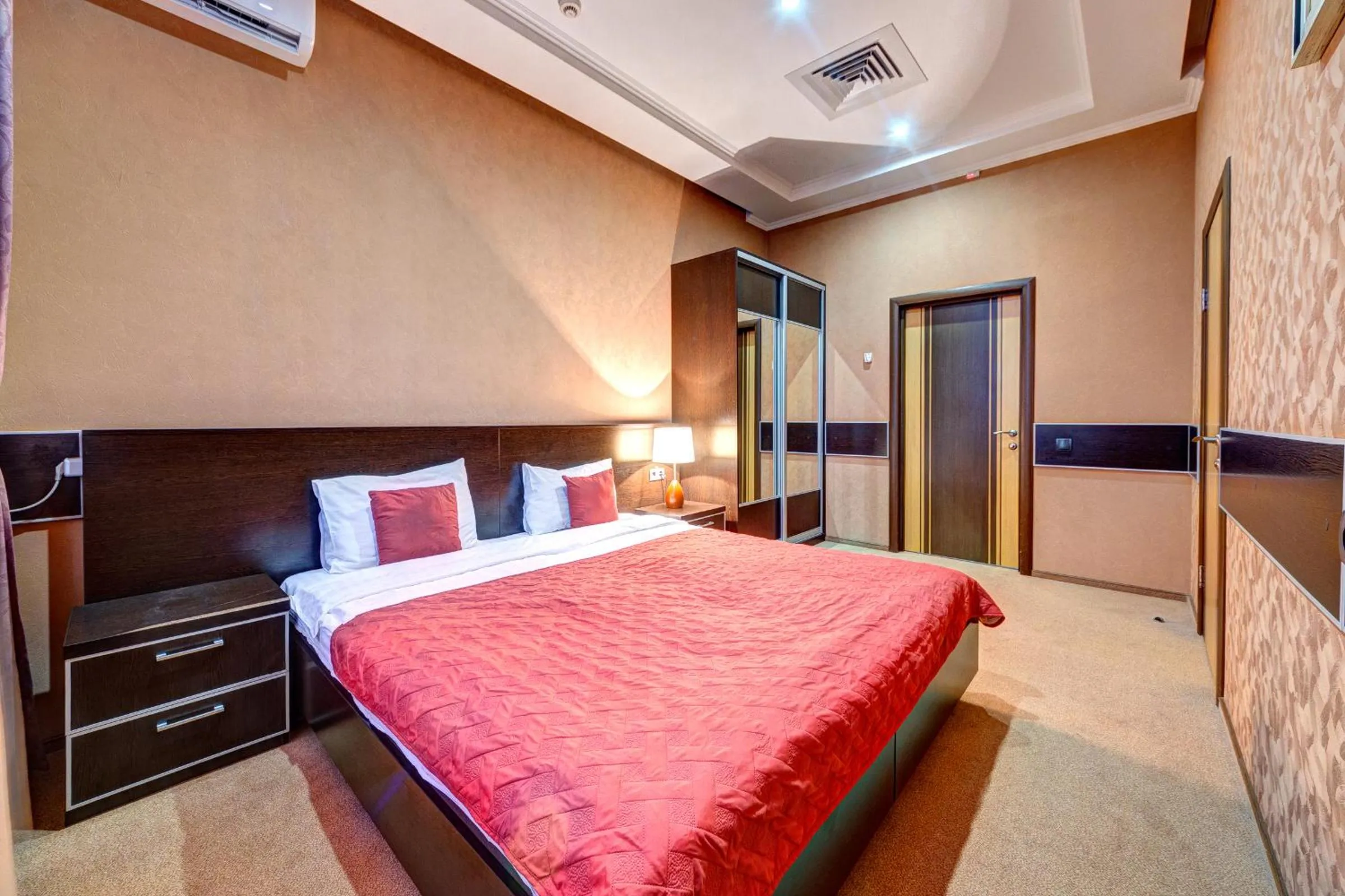 Bed in Terra Nova Sport&Spa Hotel