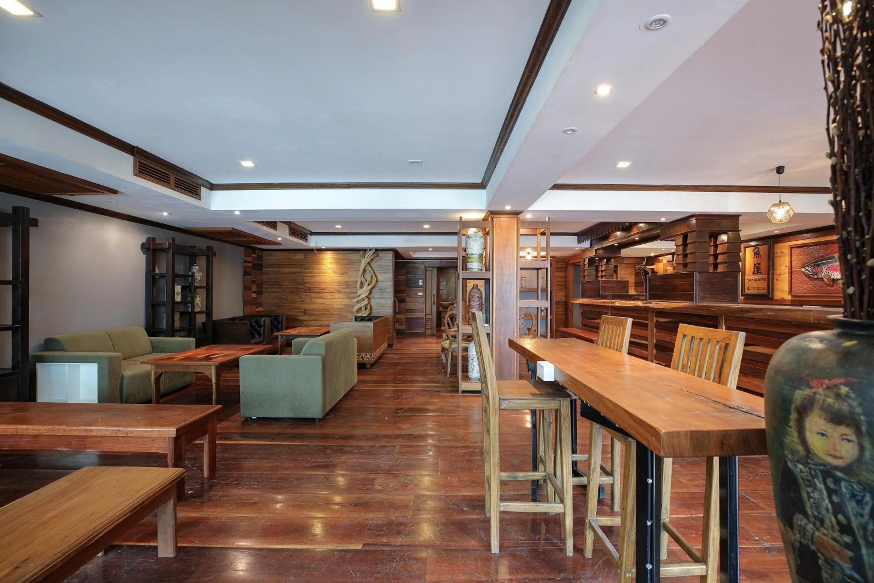 Restaurant/places to eat in Arbor's house