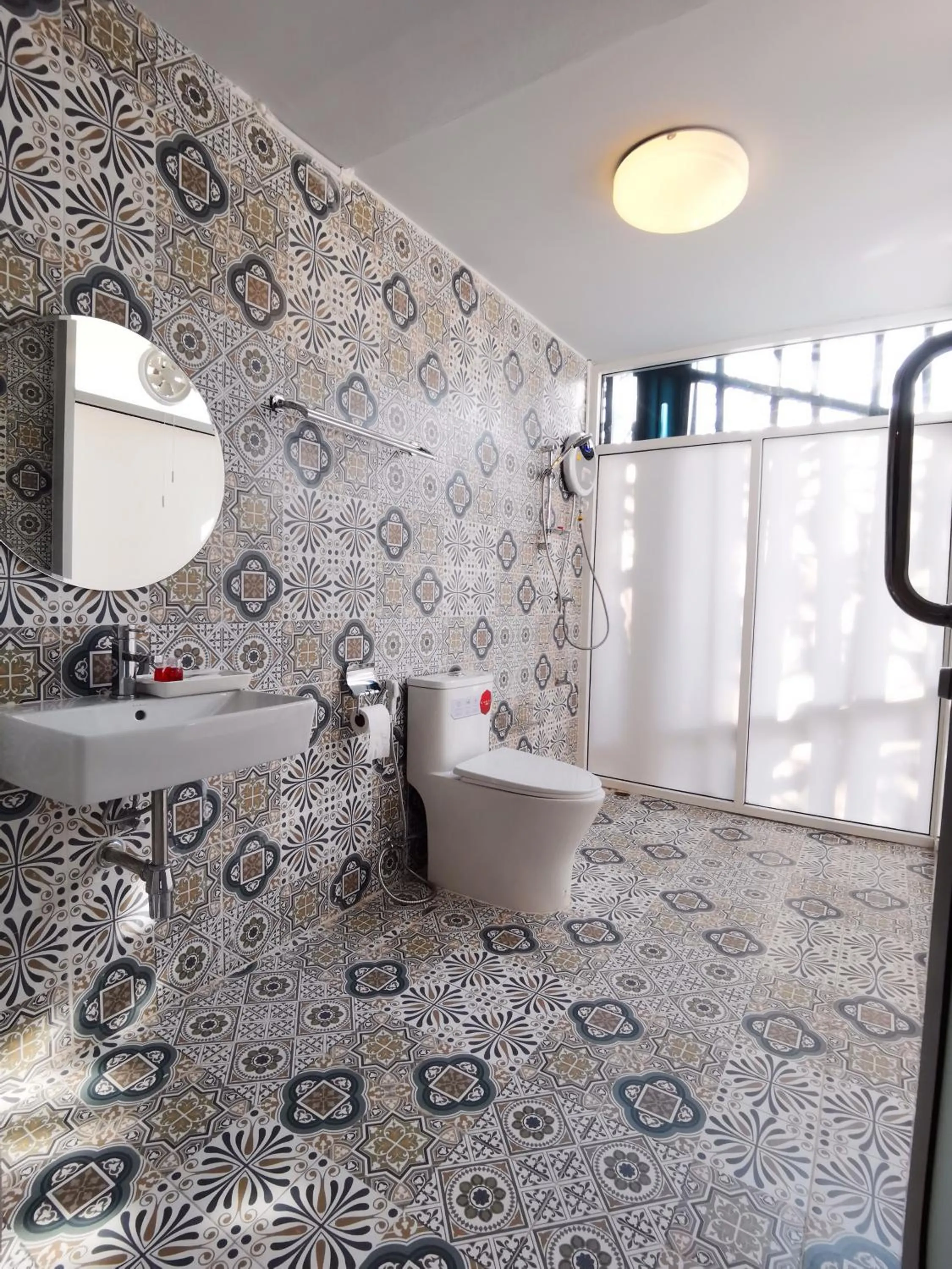 Toilet in Arbor's house