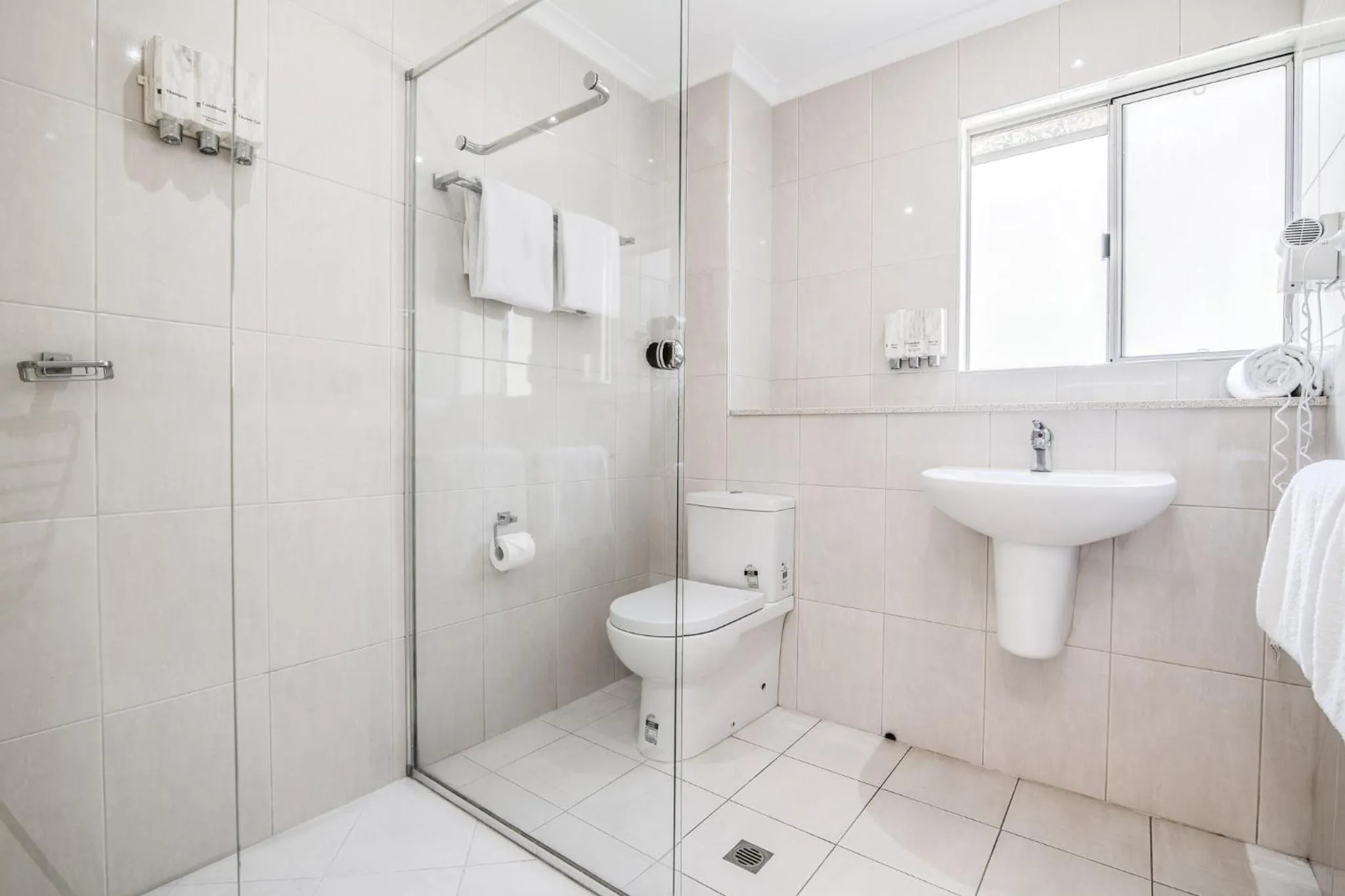 Bathroom in Tangalooma Island Resort