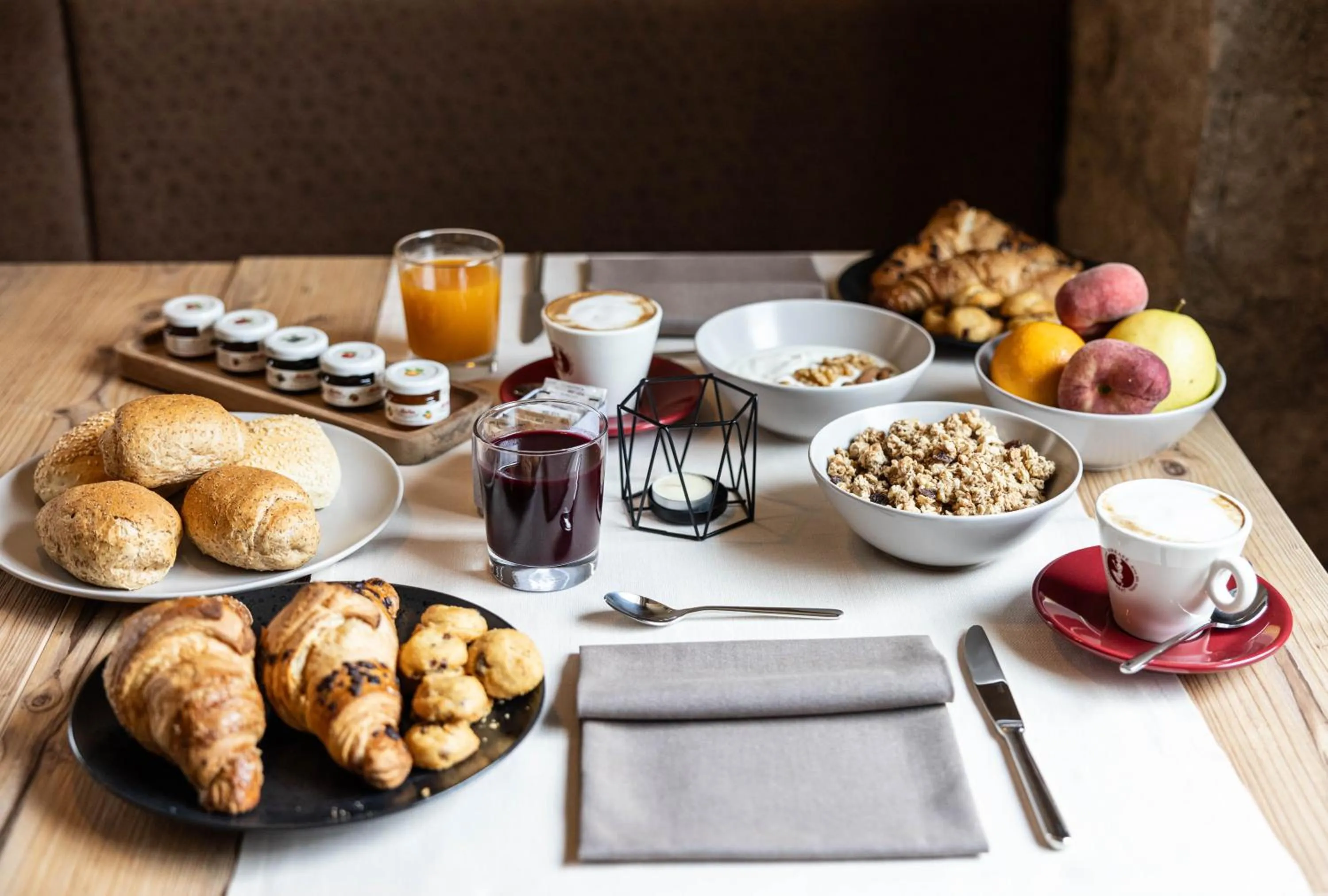 Breakfast in Hotel Laste'