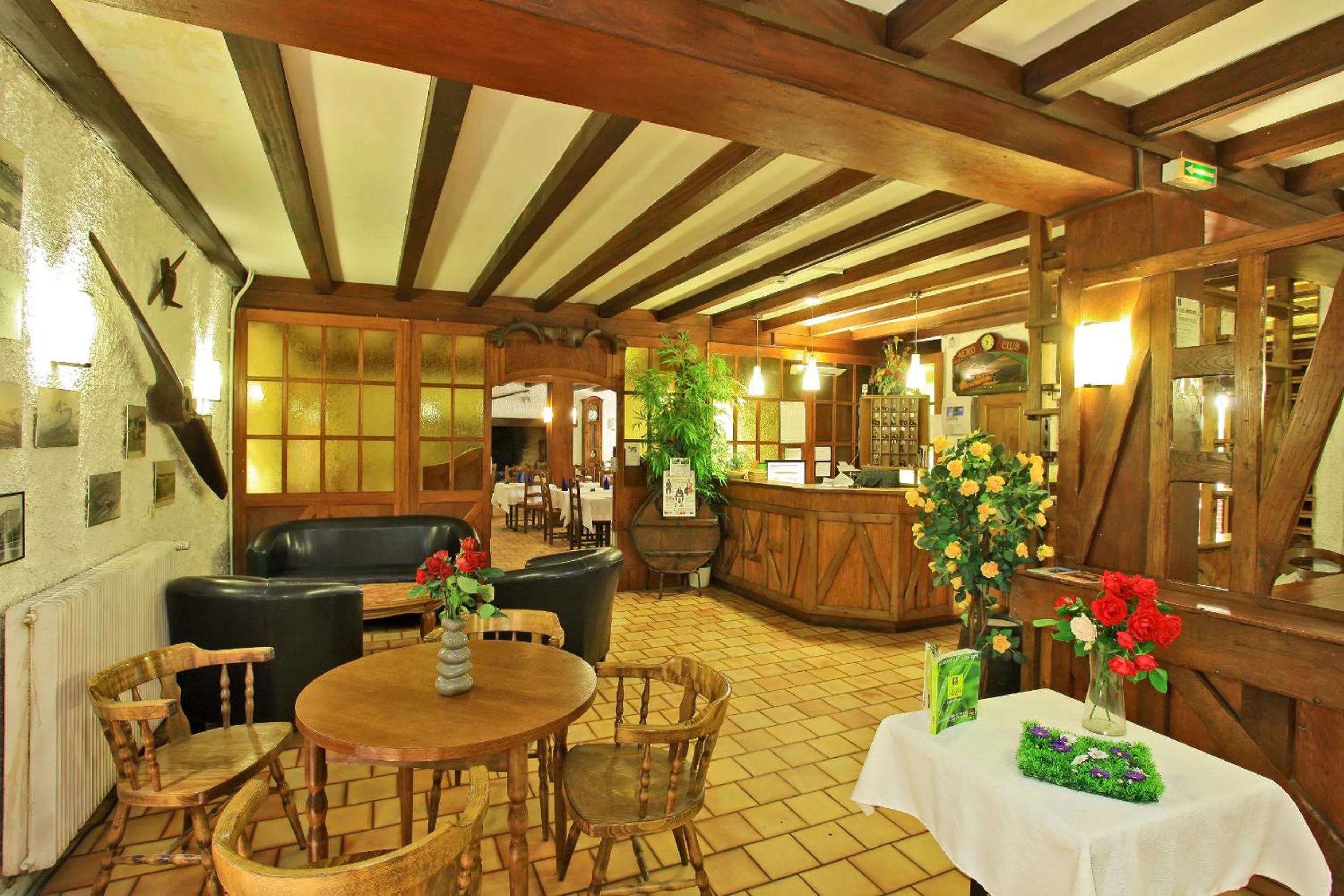 Lounge or bar in Le Clos Grand