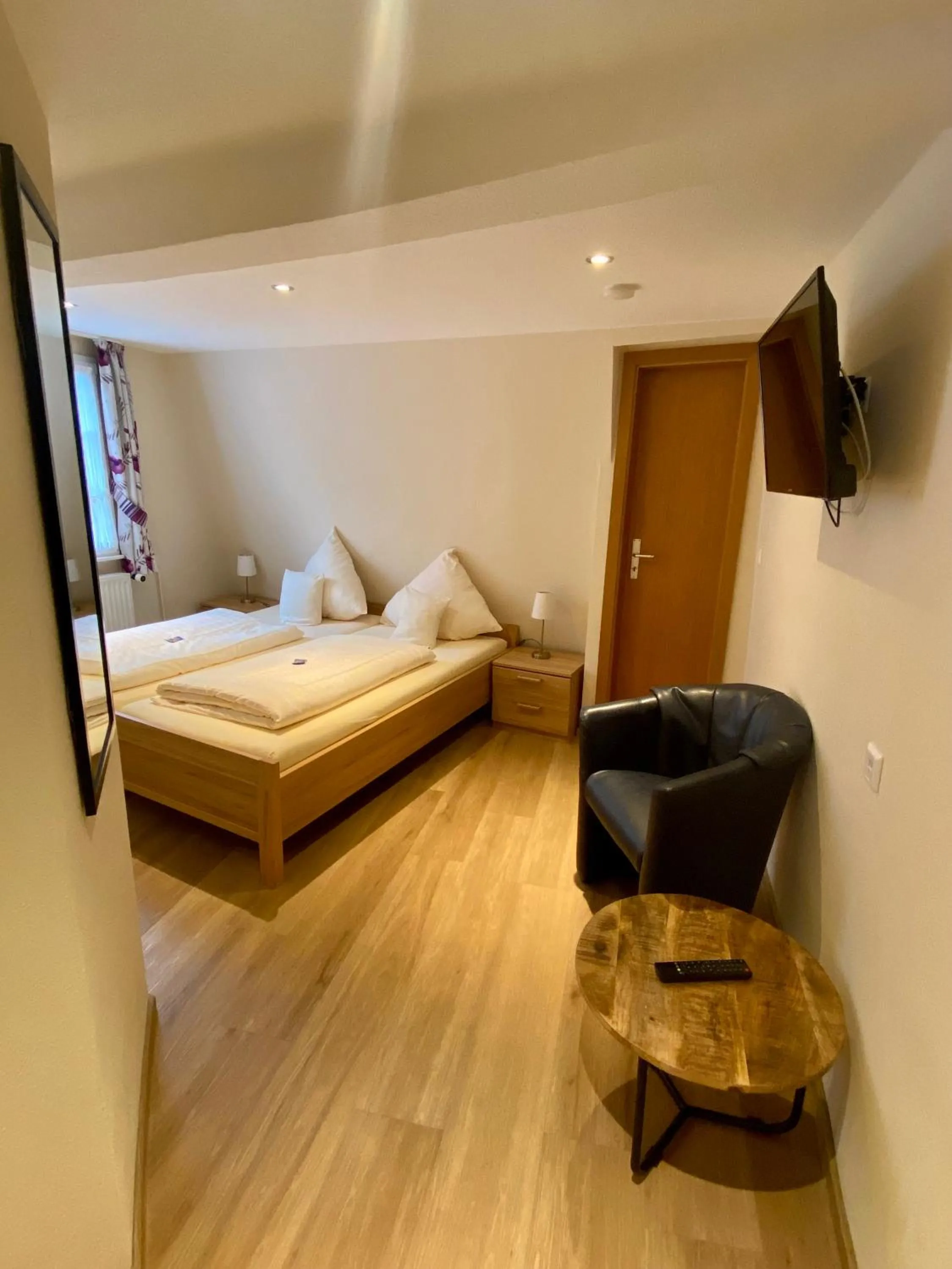 Photo of the whole room, Bed in Hotel Gute Quelle