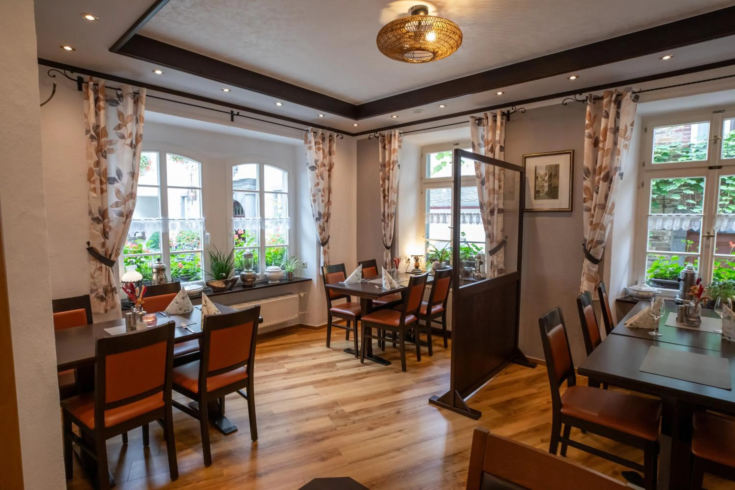 Restaurant/places to eat in Hotel Gute Quelle