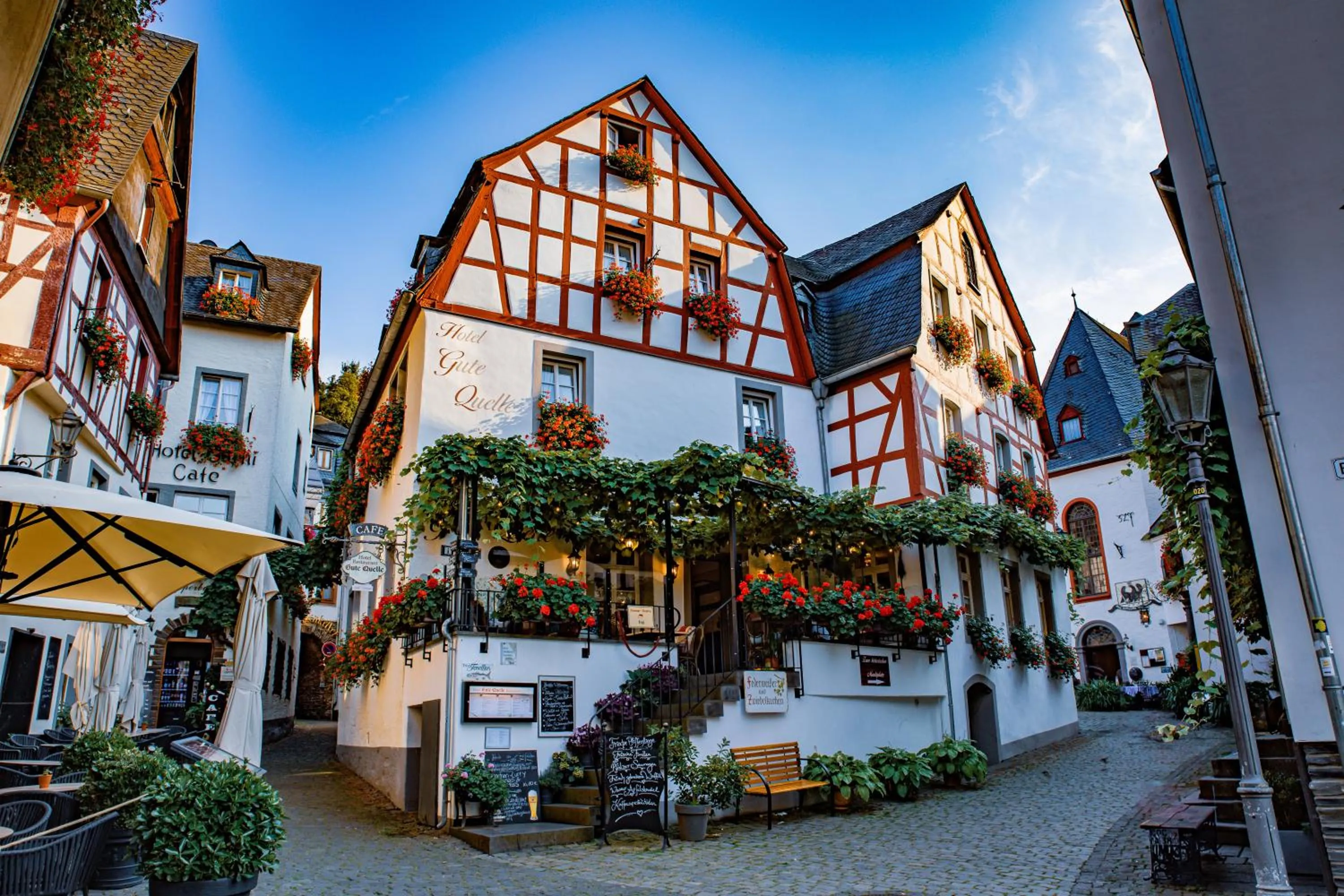 Property building in Hotel Gute Quelle