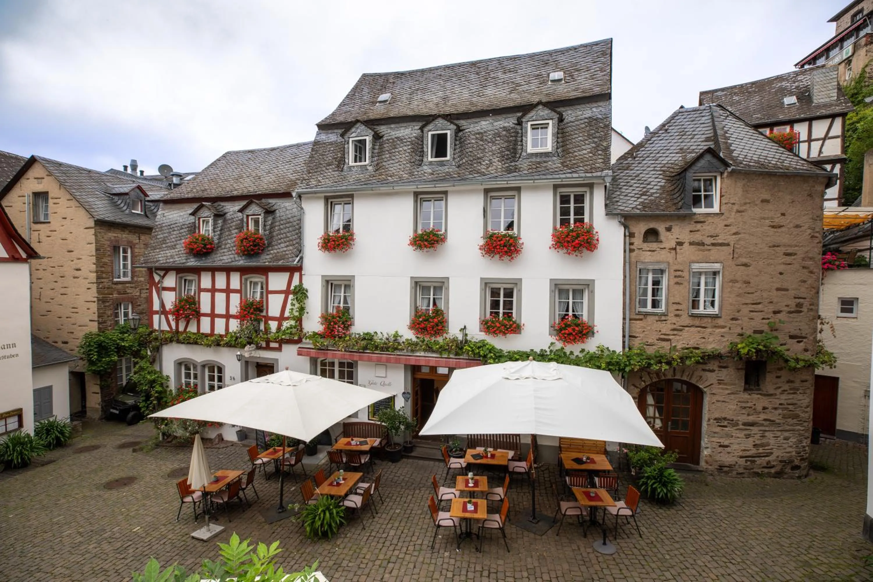 Property building in Hotel Gute Quelle