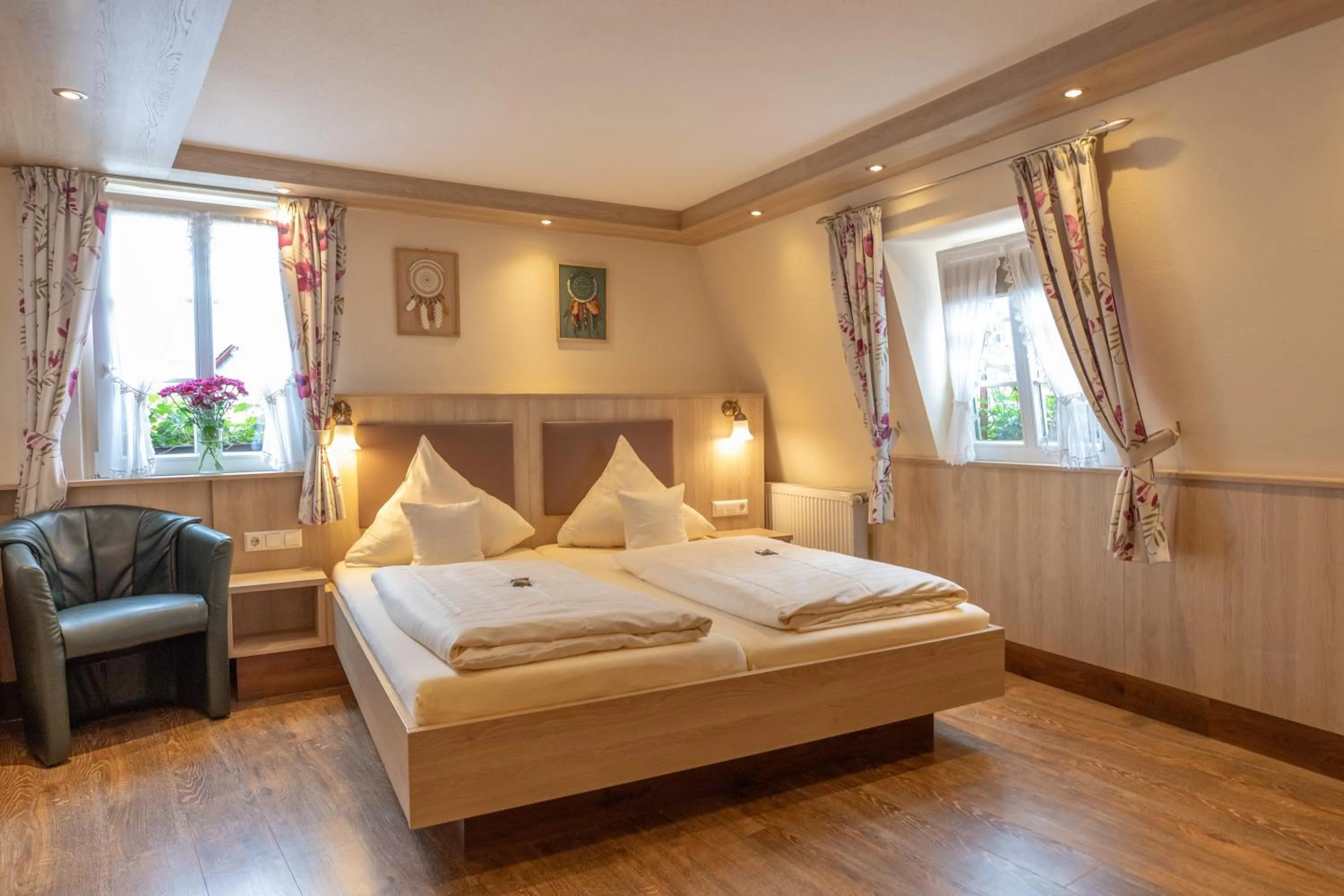 Photo of the whole room, Bed in Hotel Gute Quelle