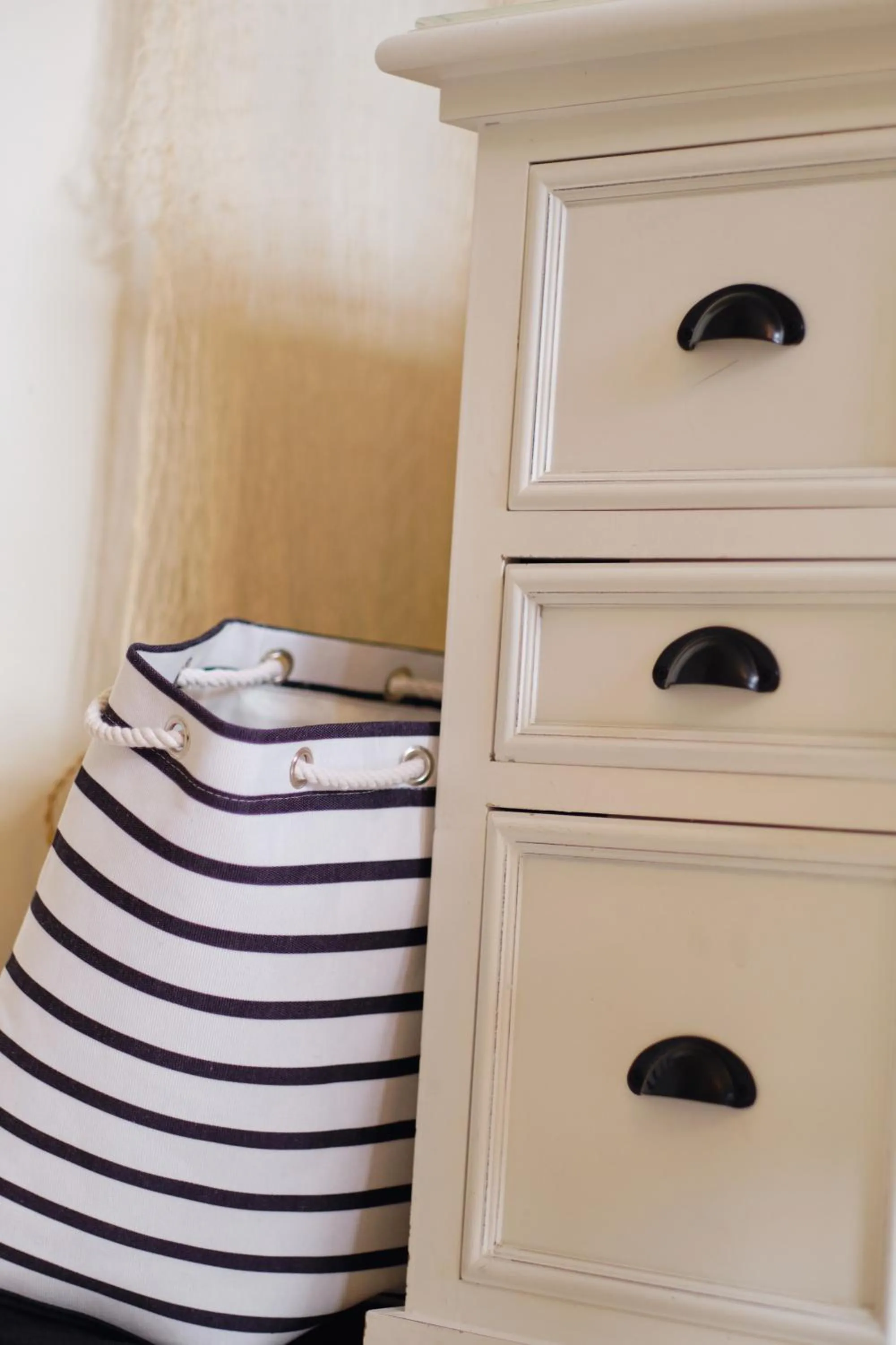 Decorative detail in Au Petit Manoir