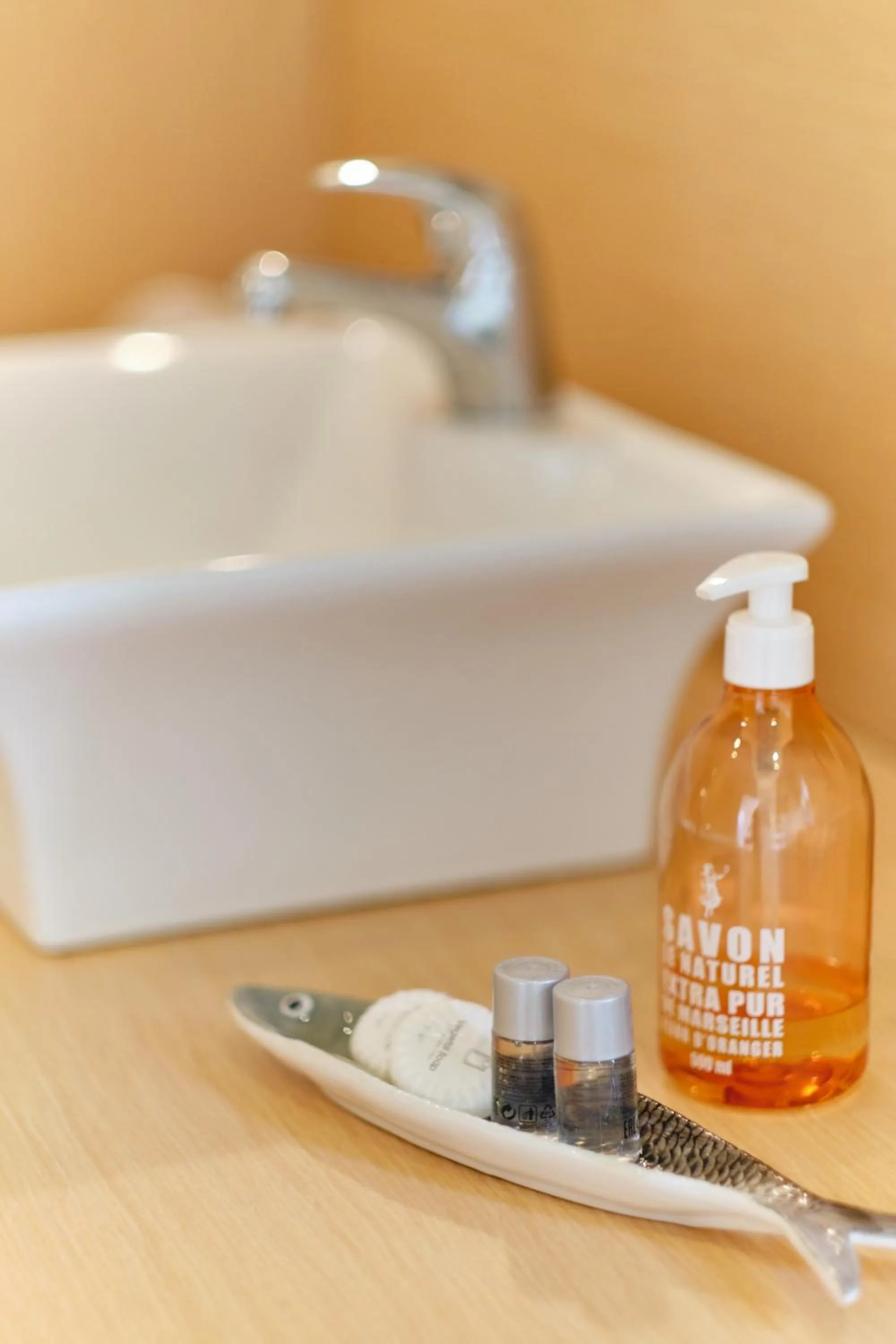 Bathroom in Au Petit Manoir