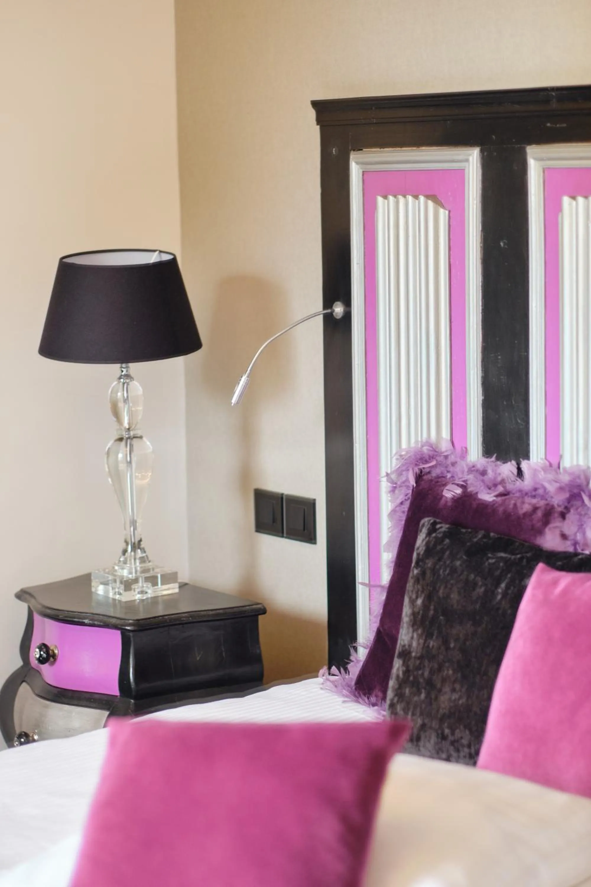 Bed in Au Petit Manoir