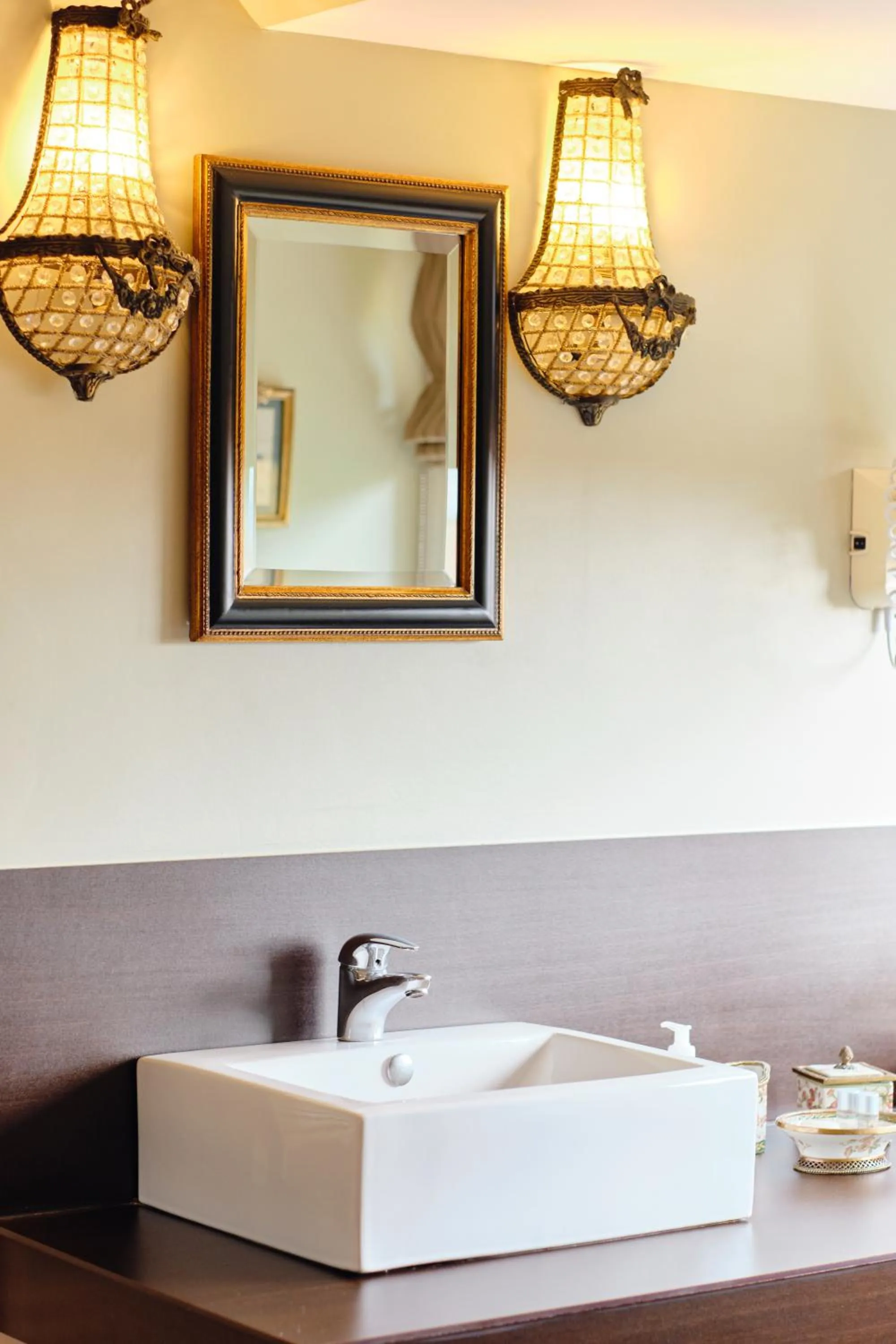 Bathroom in Au Petit Manoir