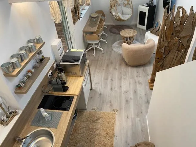 Kitchen or kitchenette in Au Petit Manoir