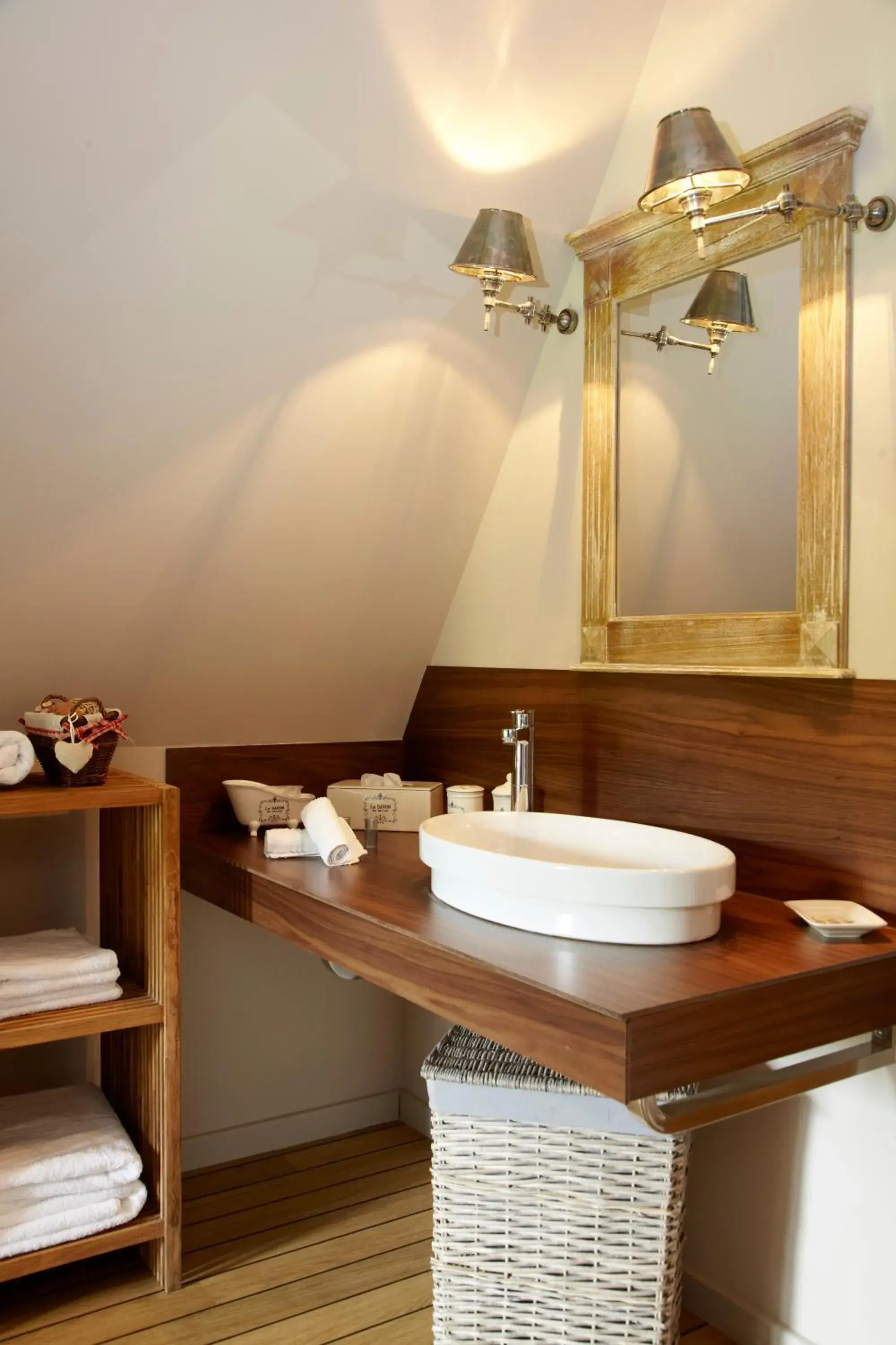 Family Suite - single occupancy in Au Petit Manoir Family Suite - single occupancy in Au Petit Manoir