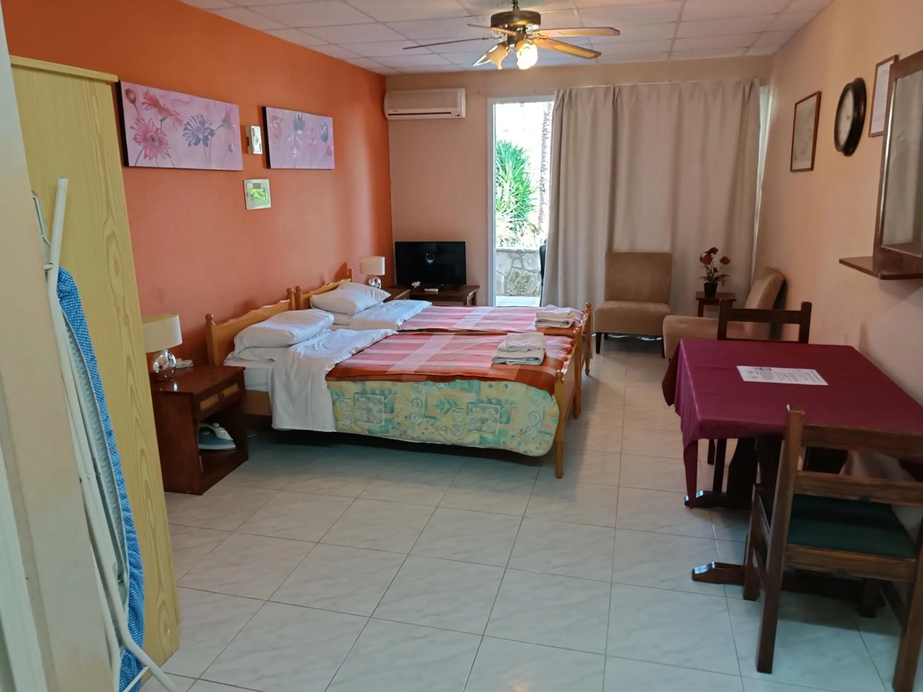 Photo of the whole room, Bed in Rantzo Holiday Apartments