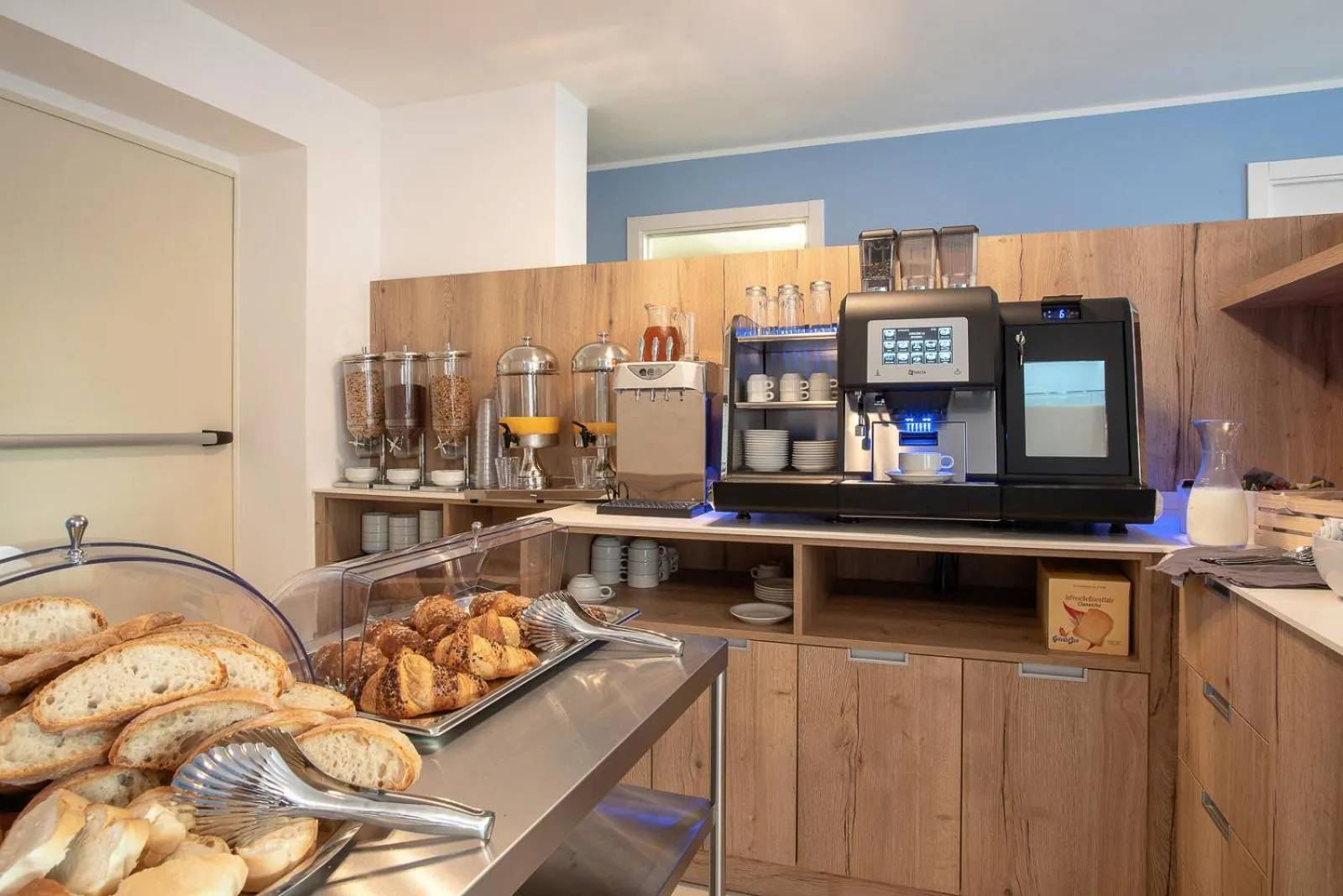 Breakfast in Aparthotel Miramare