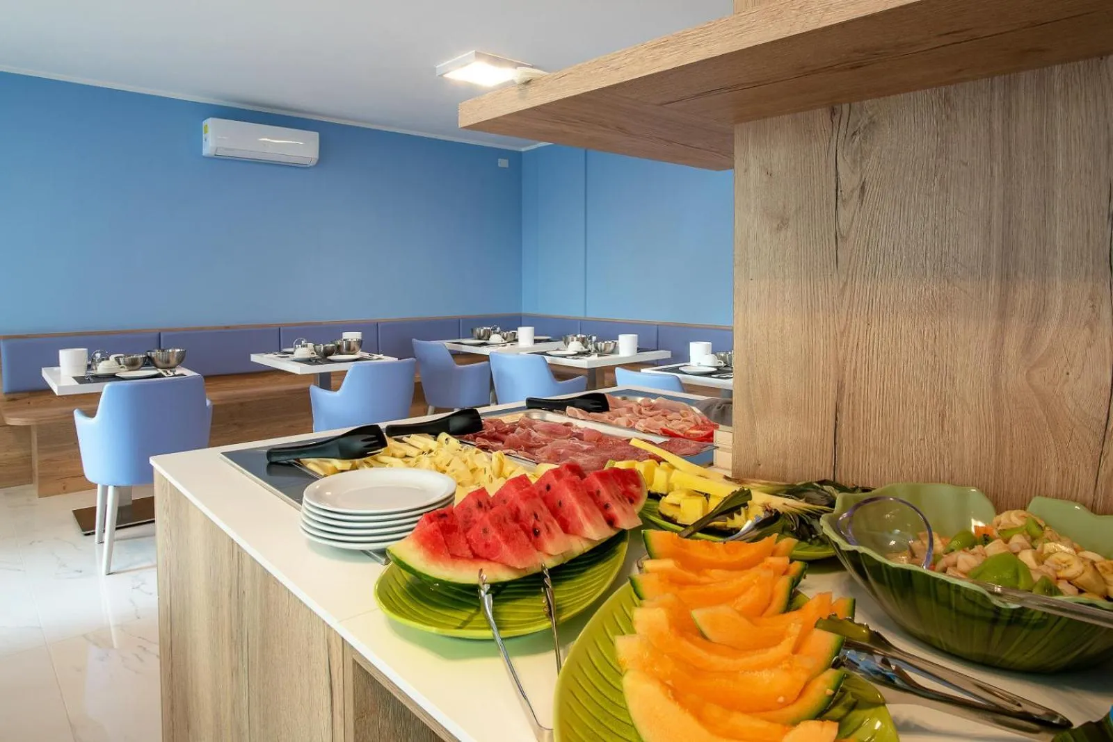 Breakfast in Aparthotel Miramare