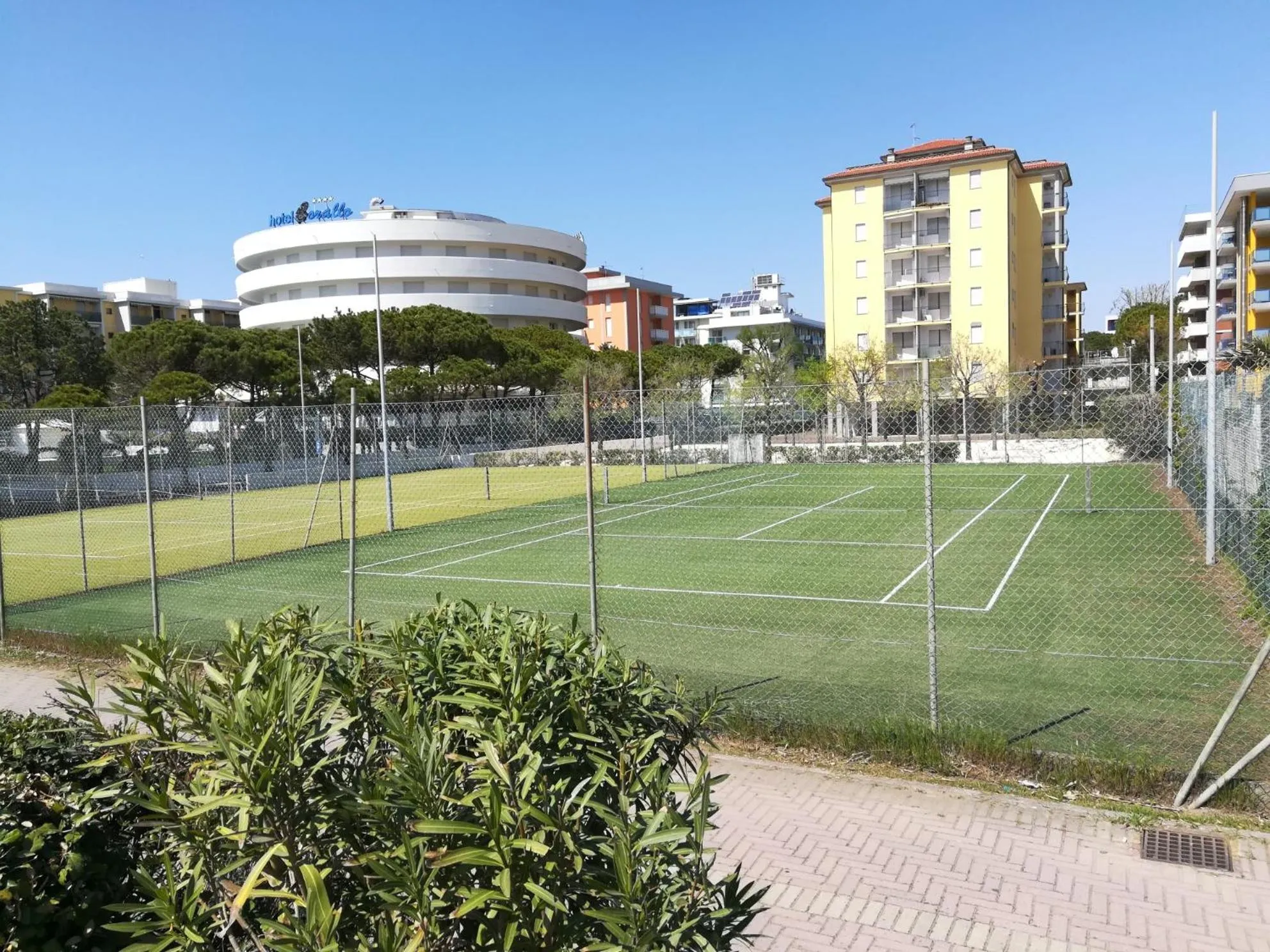 Tennis court in Hotel Corallo