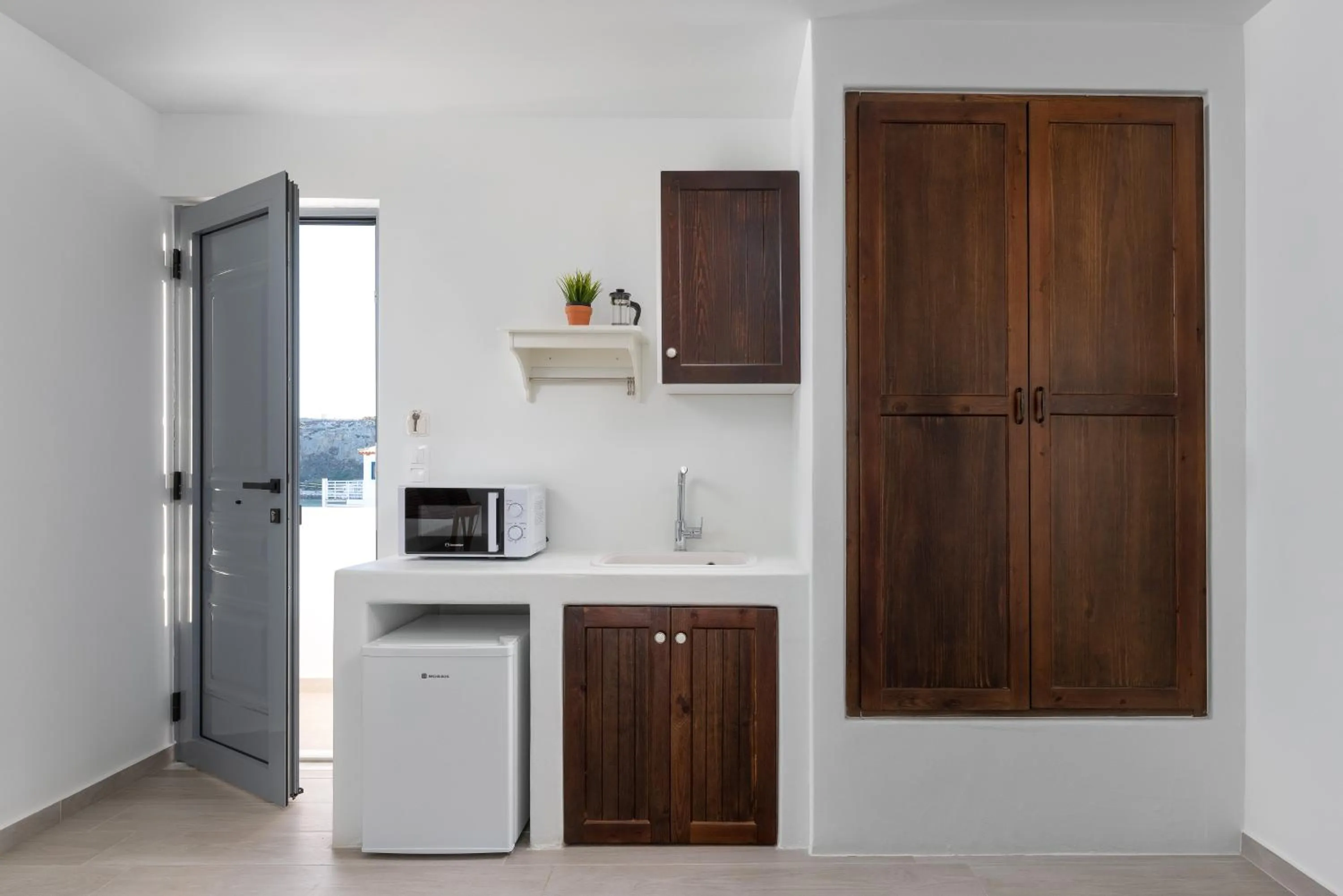 Stegna Akti Luxury Suites