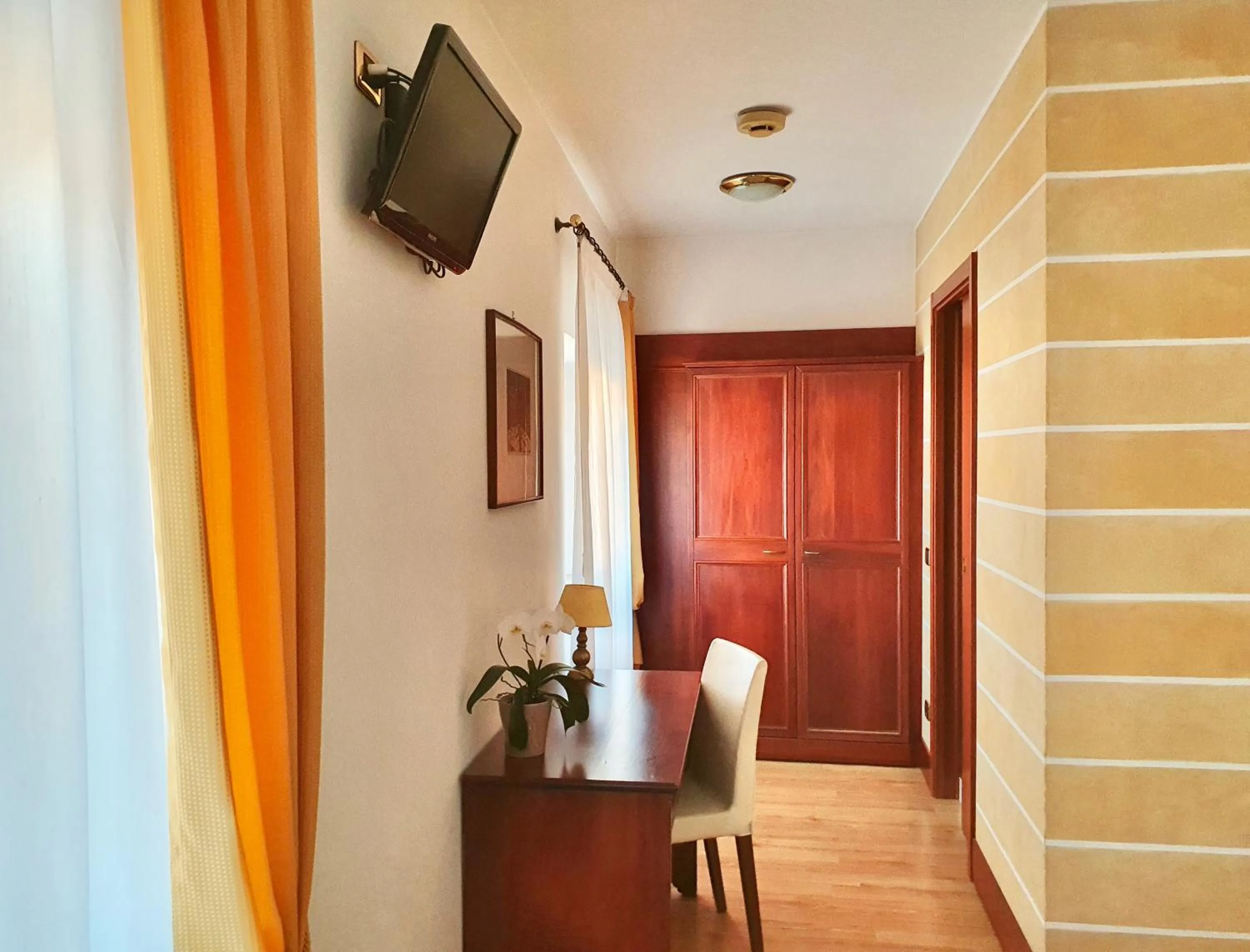 Bedroom in Hotel Aurora