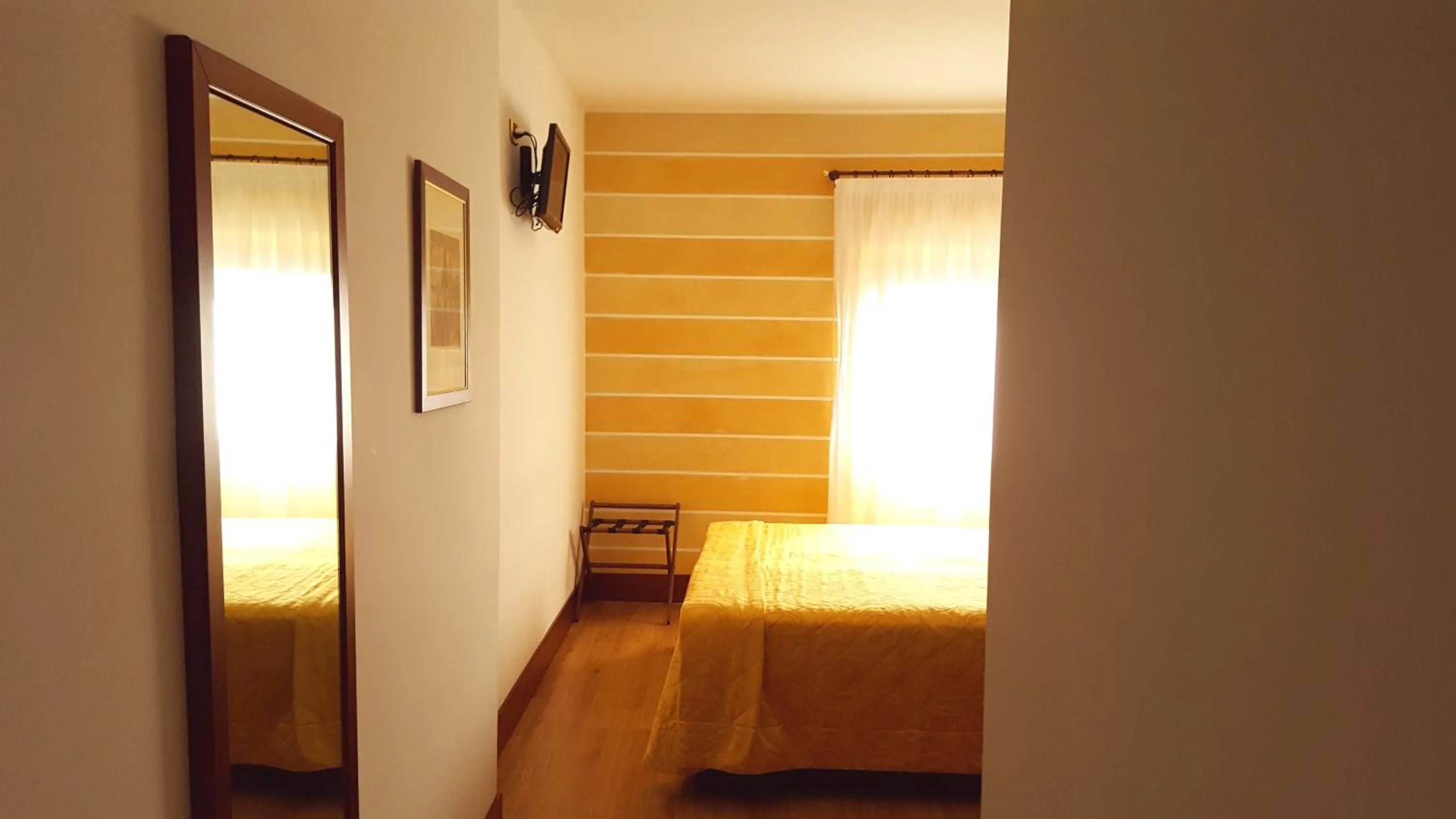 Bedroom, Bed in Hotel Aurora