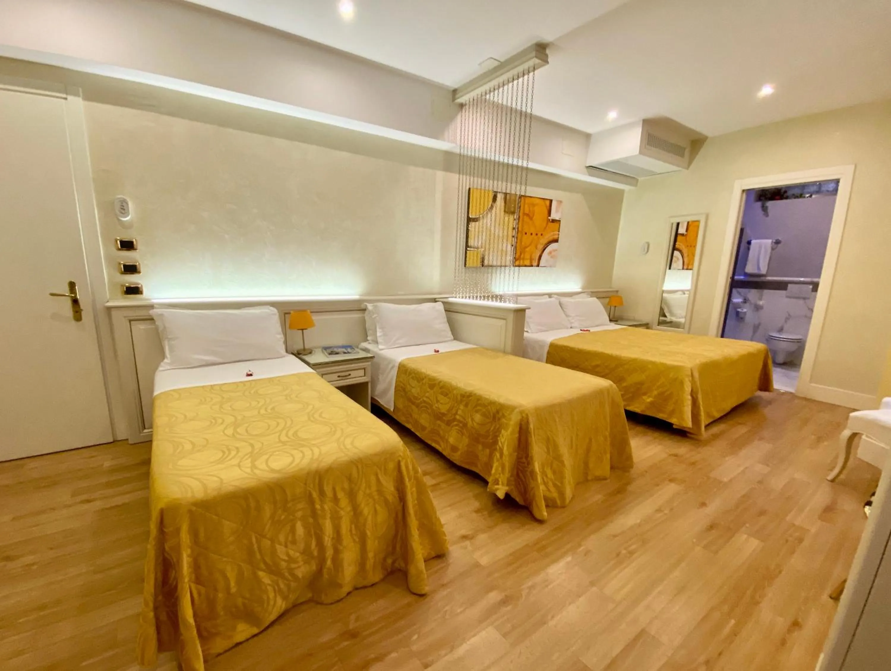 Bedroom, Bed in Hotel Aurora