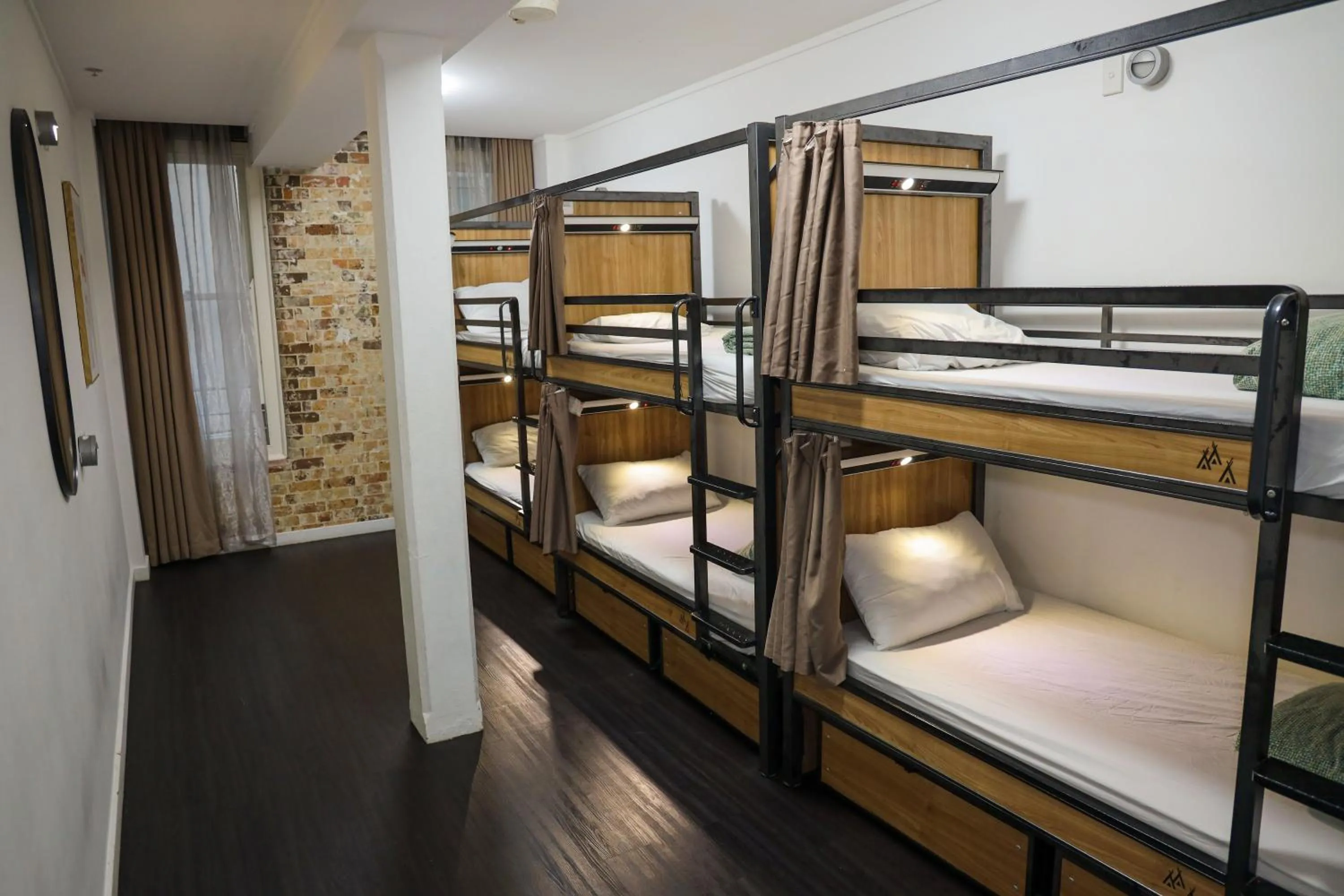 Bed in Base Sydney Hostel