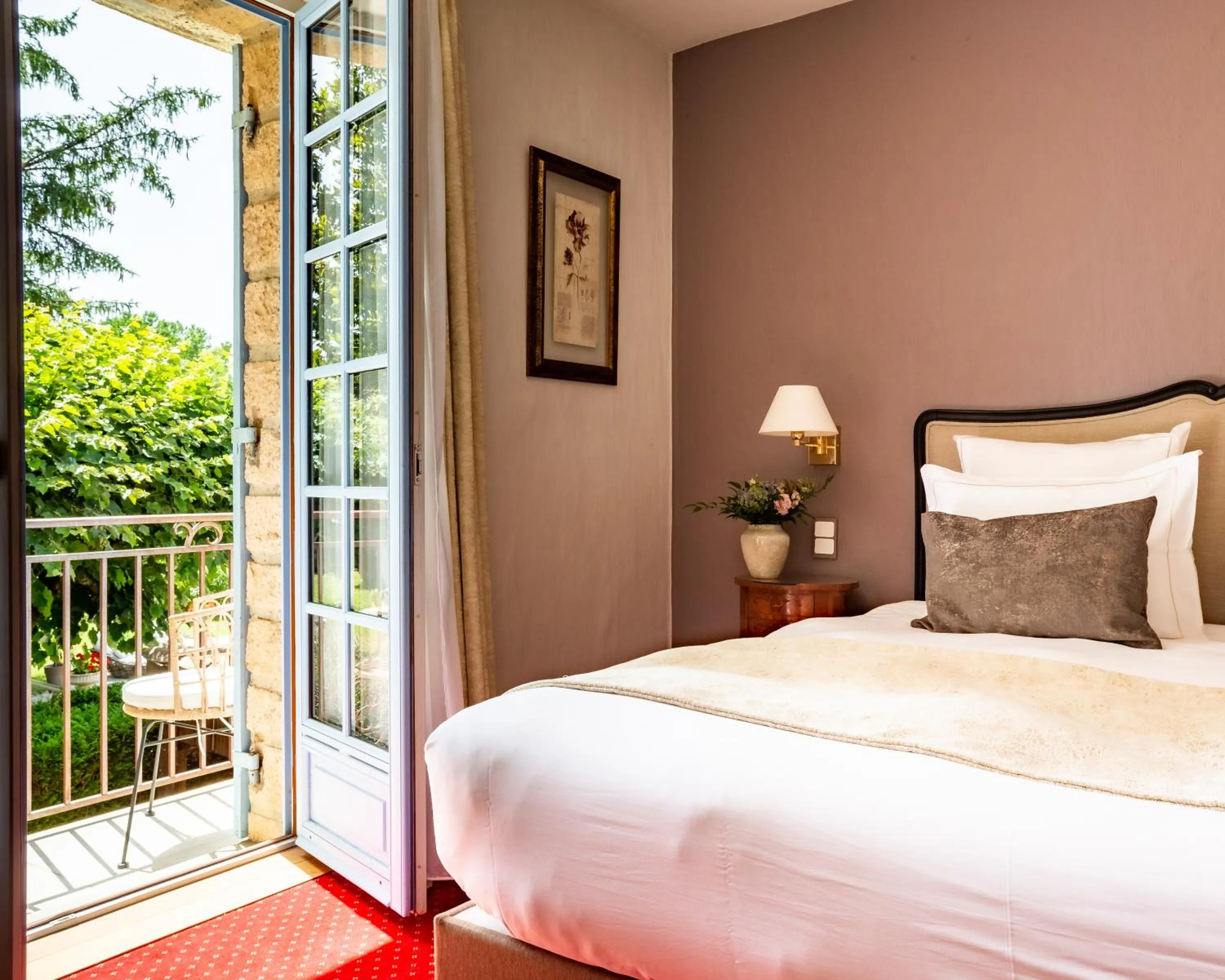 Bed in Hotel Restaurant Le Centenaire