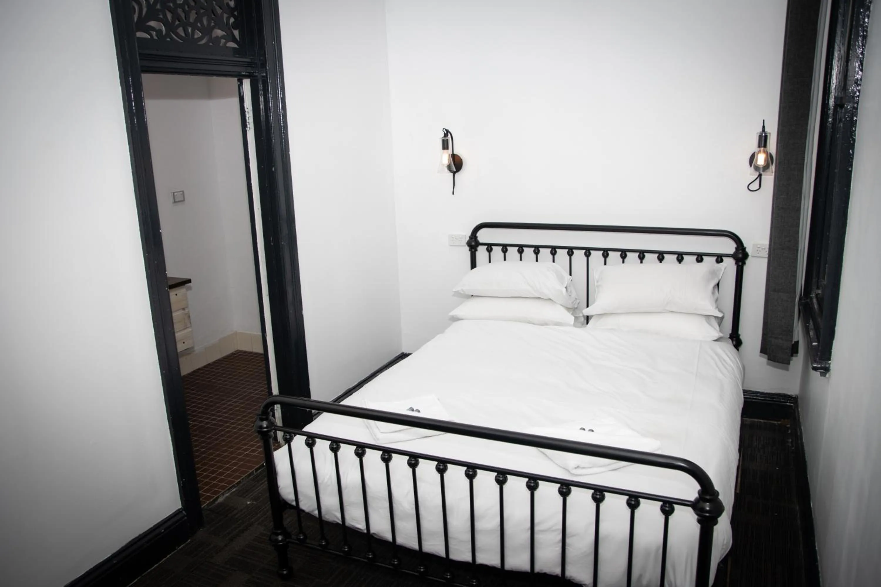 Bed in Nomads Brisbane Hostel