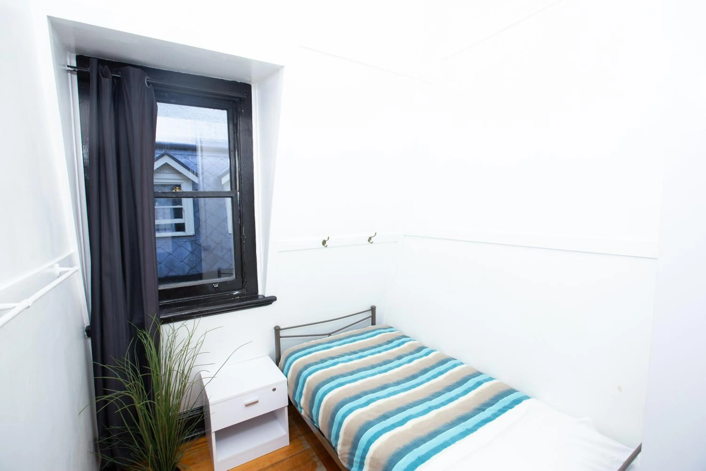 Bed in Nomads Brisbane Hostel