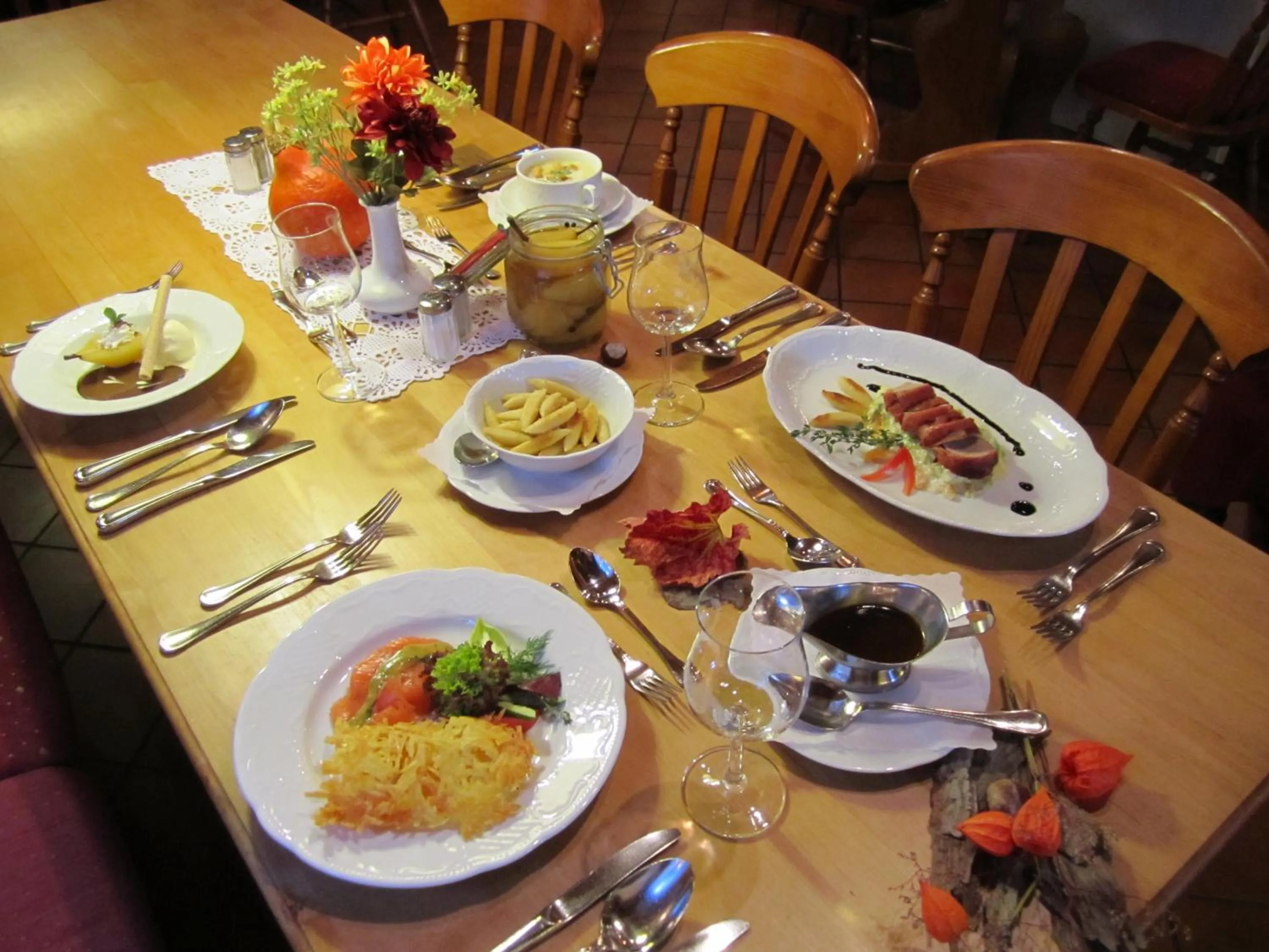 Restaurant/places to eat in Hotel Jesteburger Hof