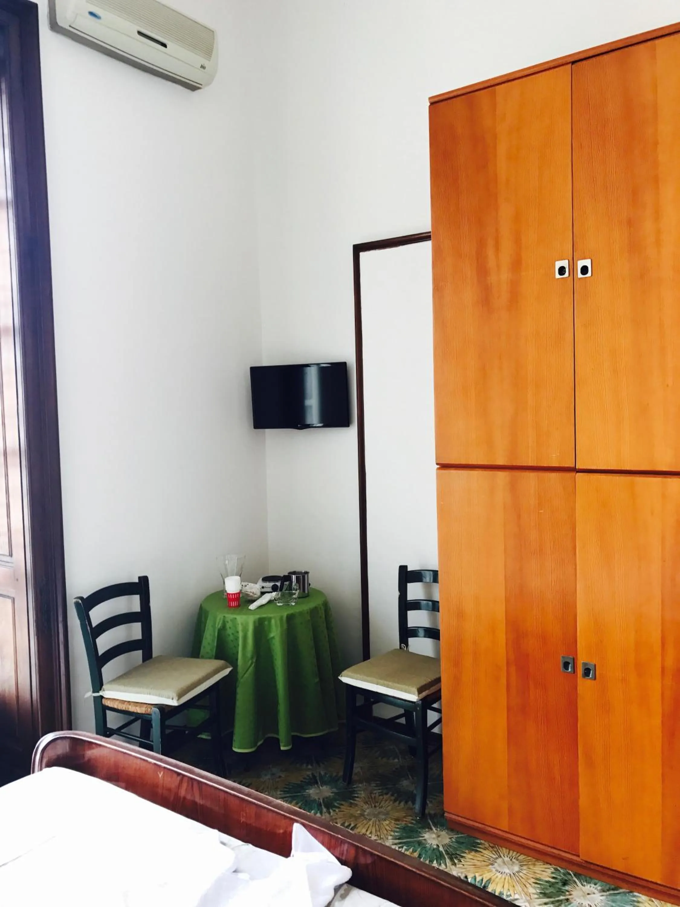 Bed in Parthenope's home