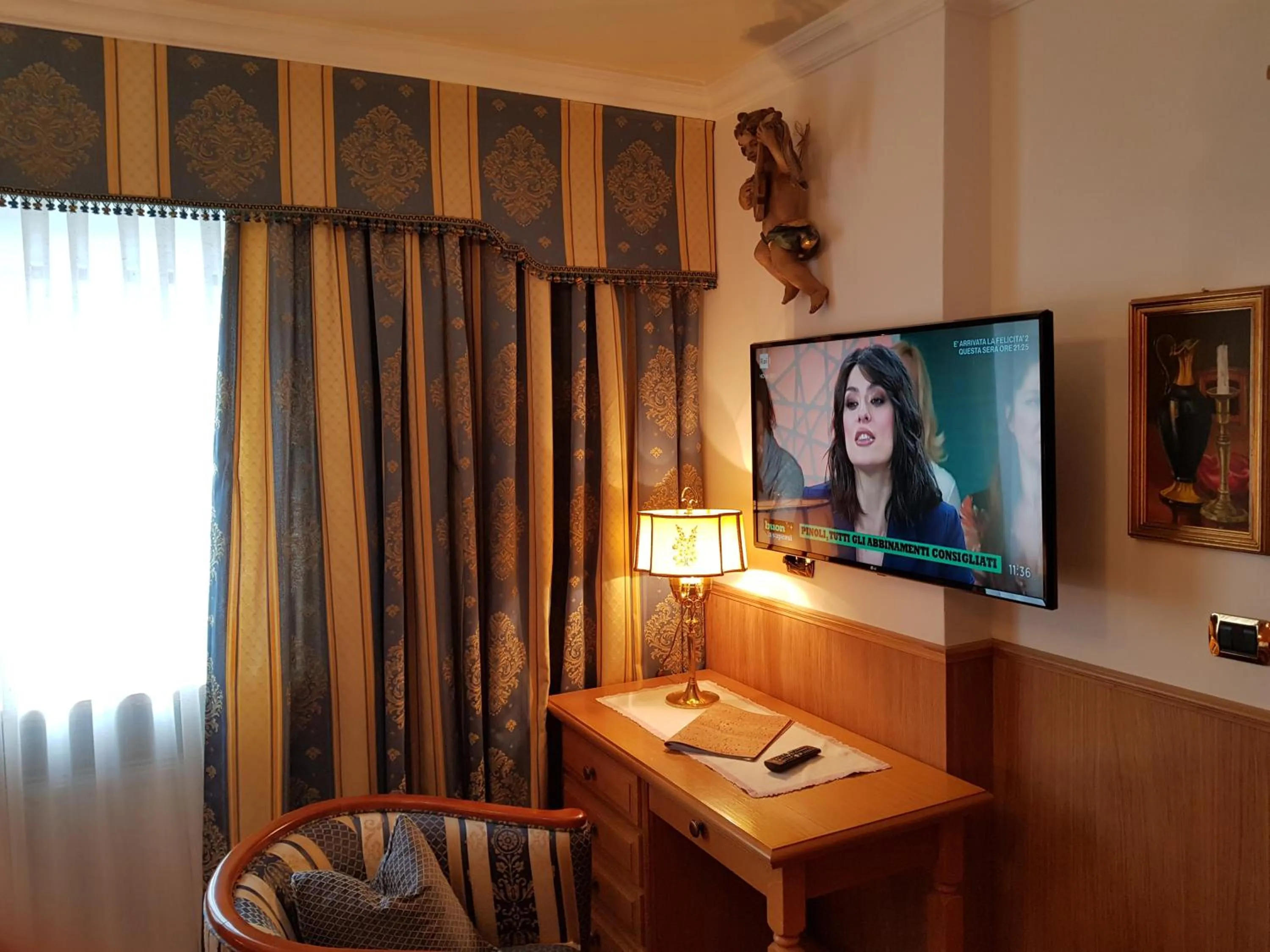 Decorative detail in Villa Martha Vintage Hotel-B&B