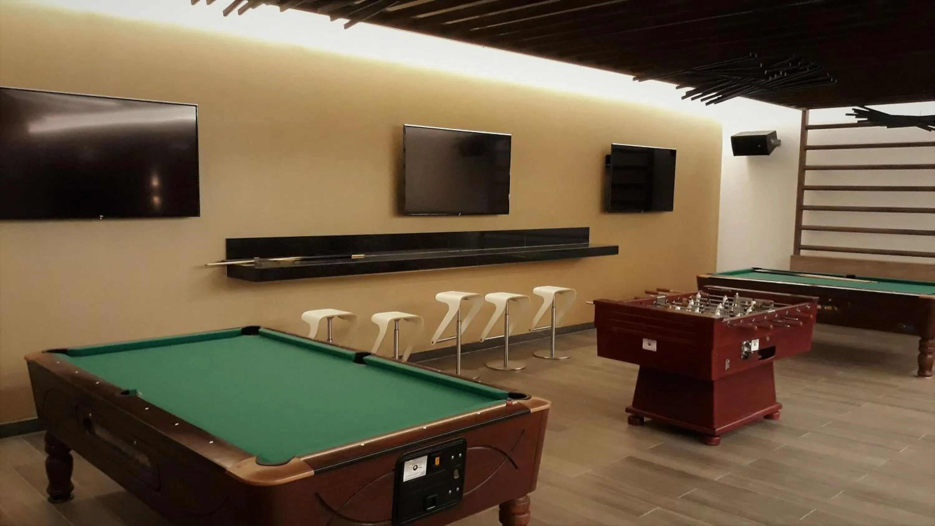 Billiard in Hipotels Barrosa Park