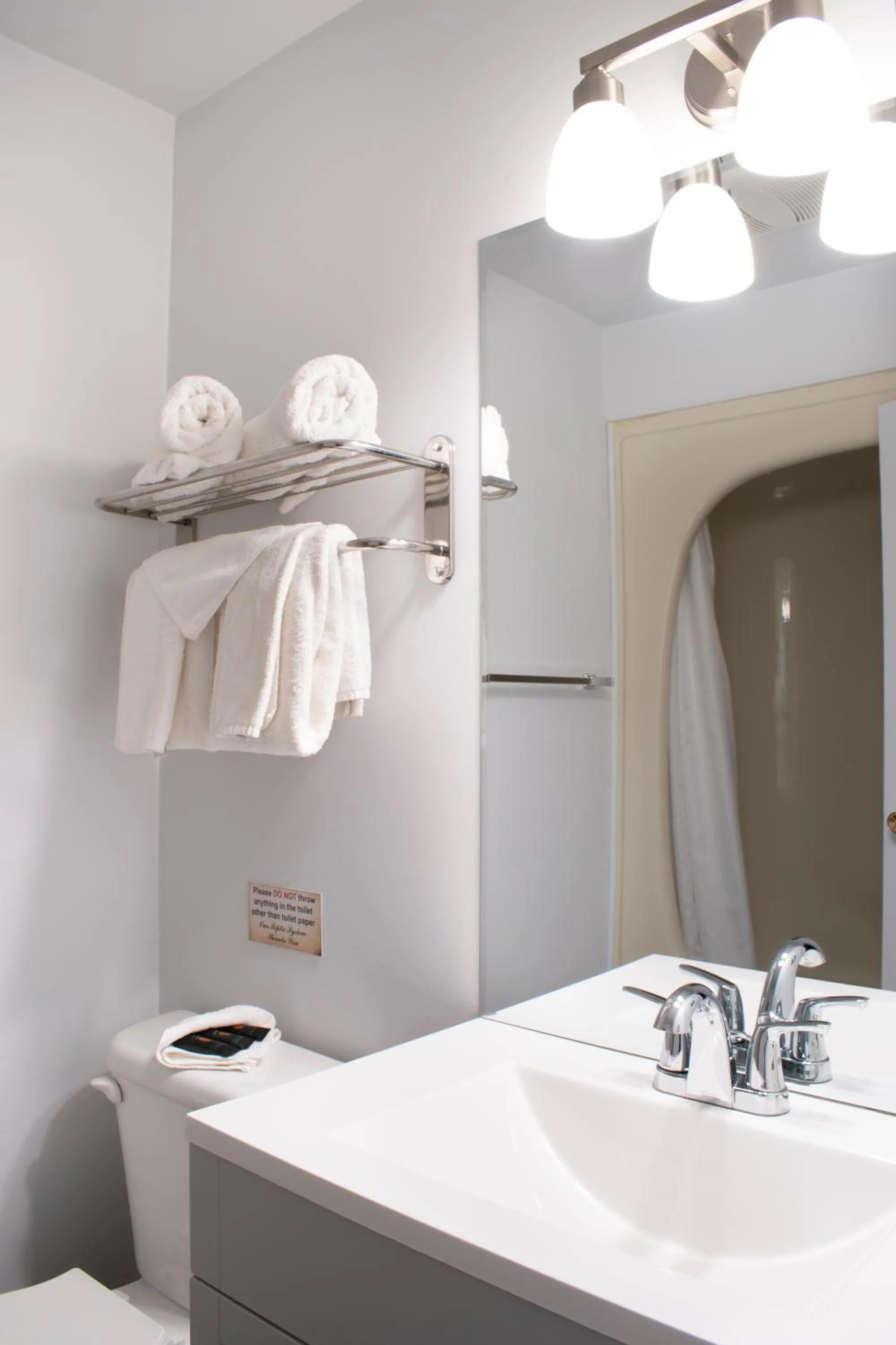 Schott's Lake Conference & Resort