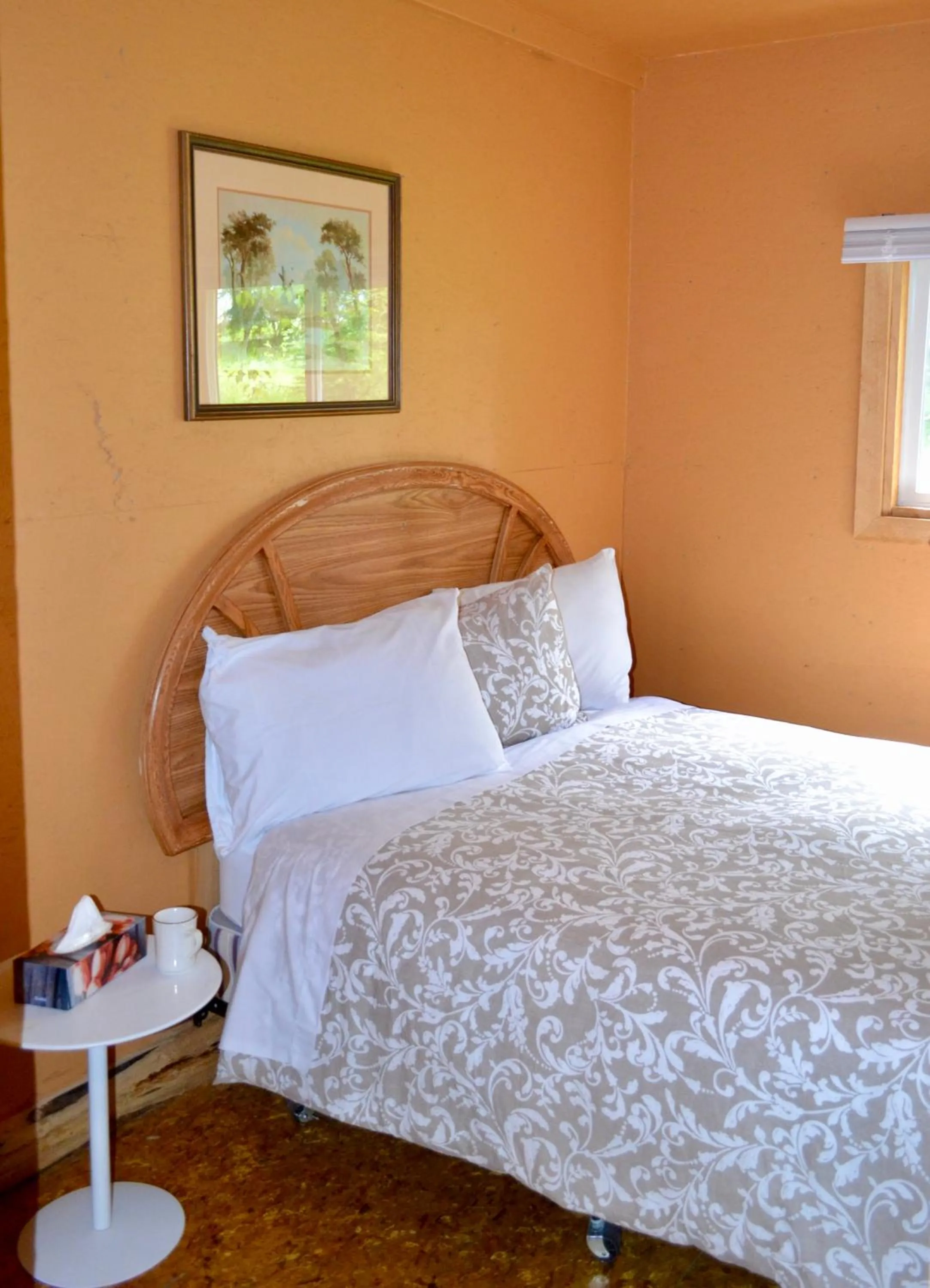 Bedroom, Bed in Schott's Lake Conference & Resort