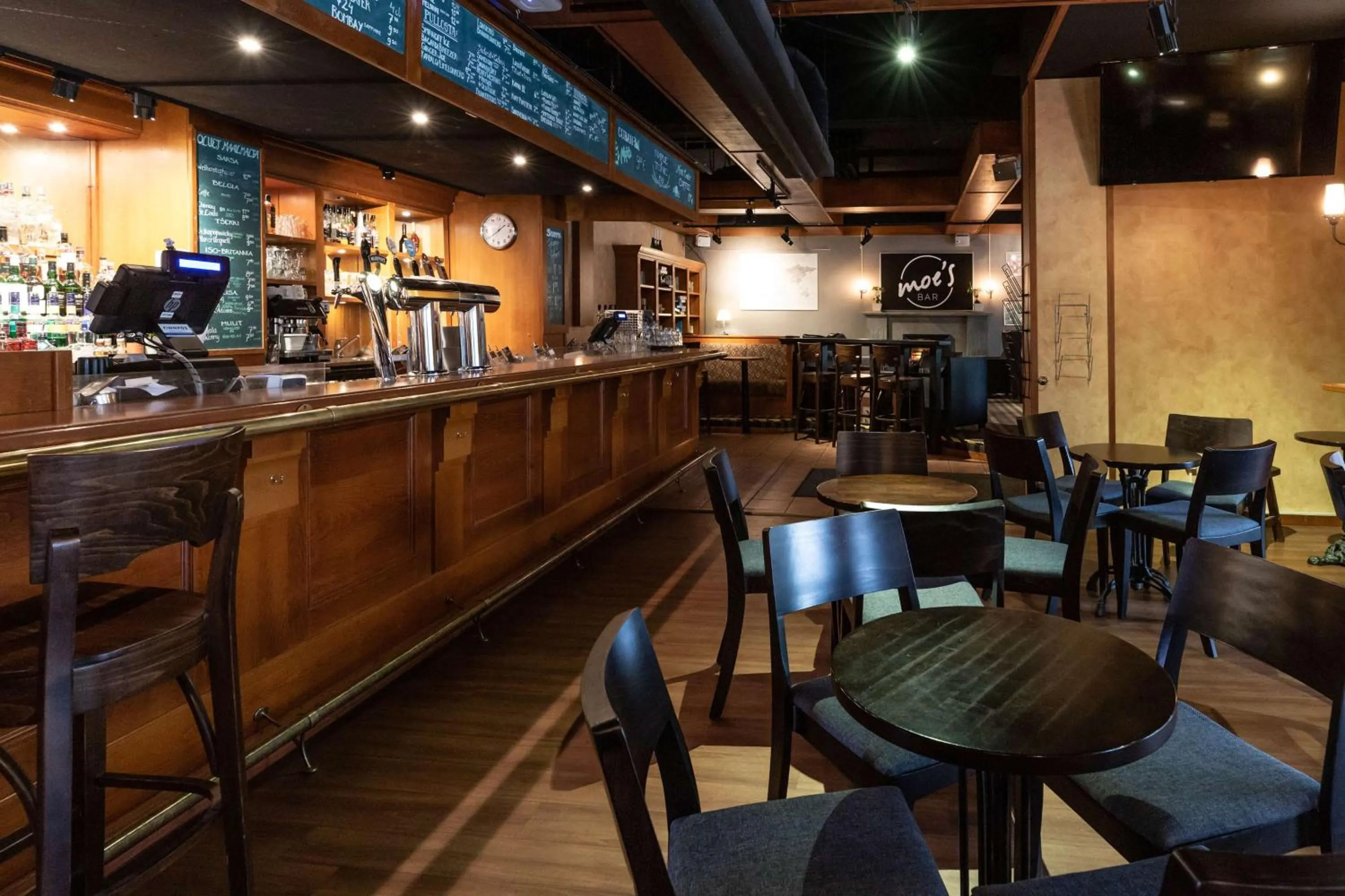 Lounge or bar in Scandic Tampere Koskipuisto