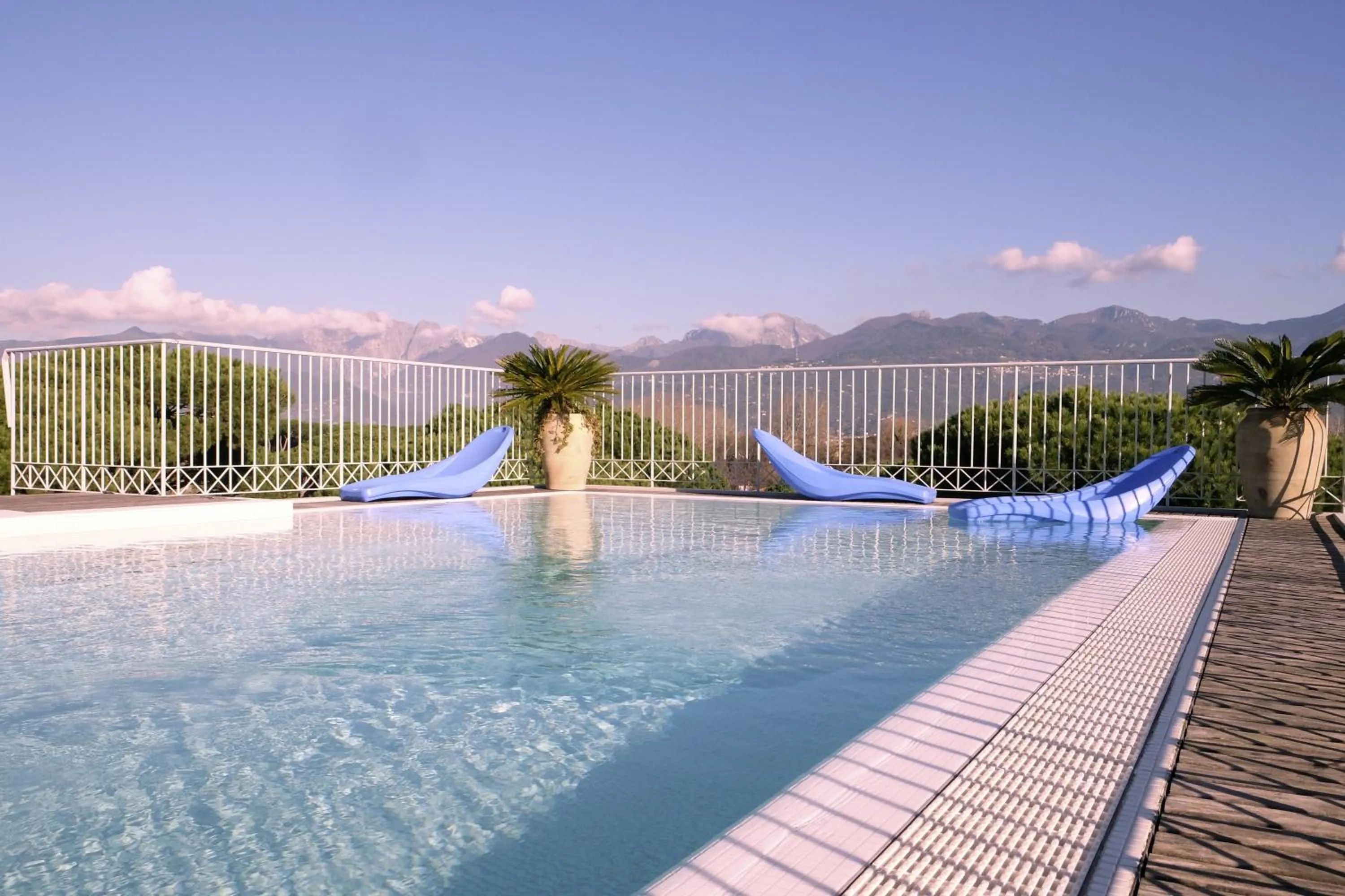 Swimming pool in Residence Verdeluna