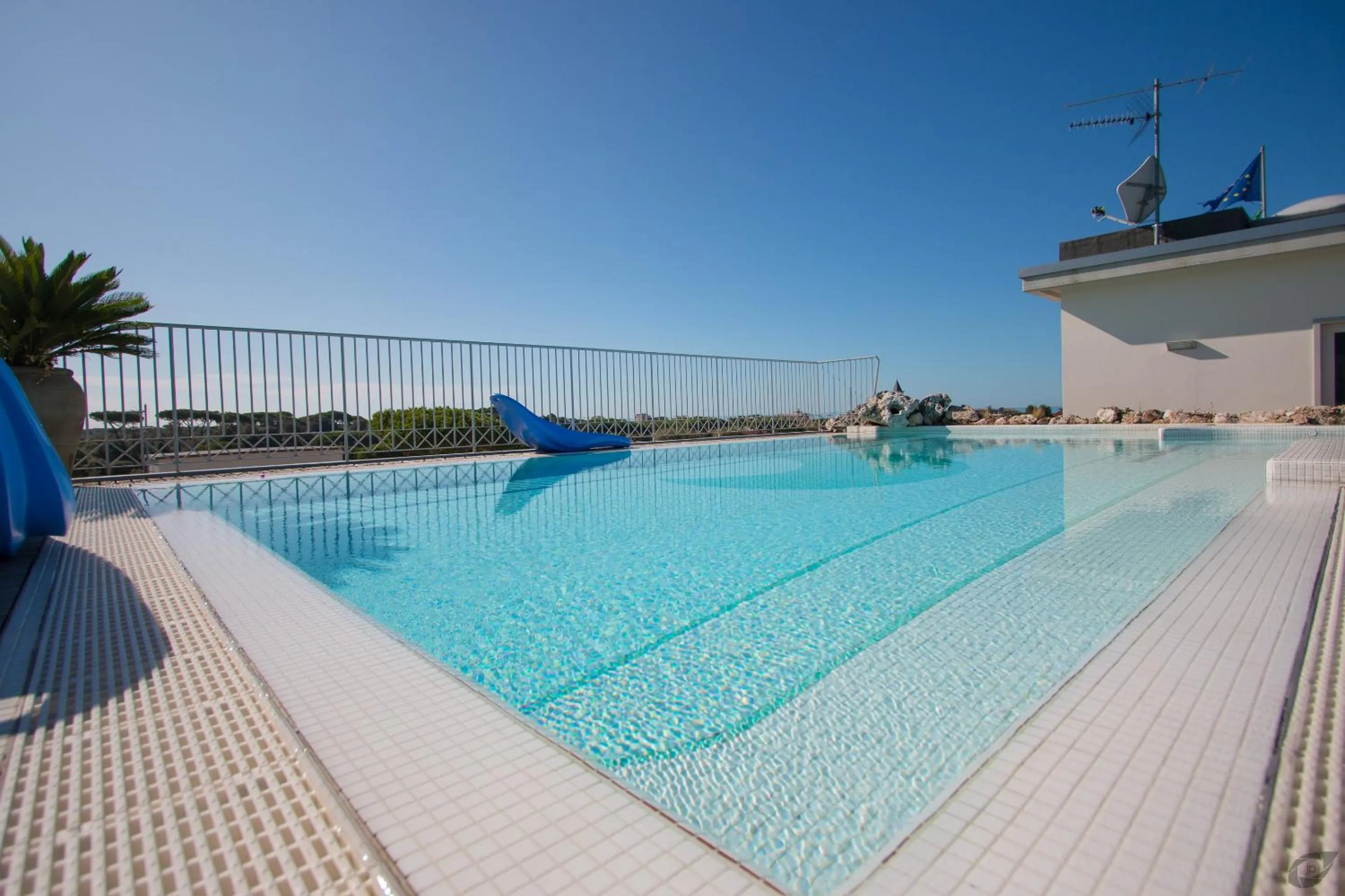 Swimming pool in Residence Verdeluna