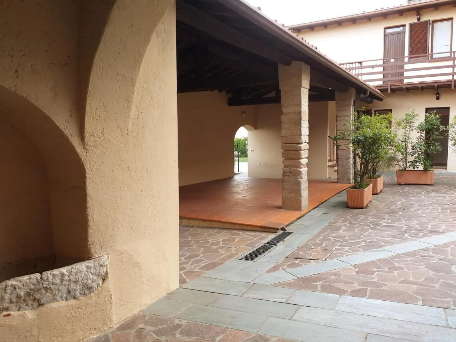 Property building in Corteallago