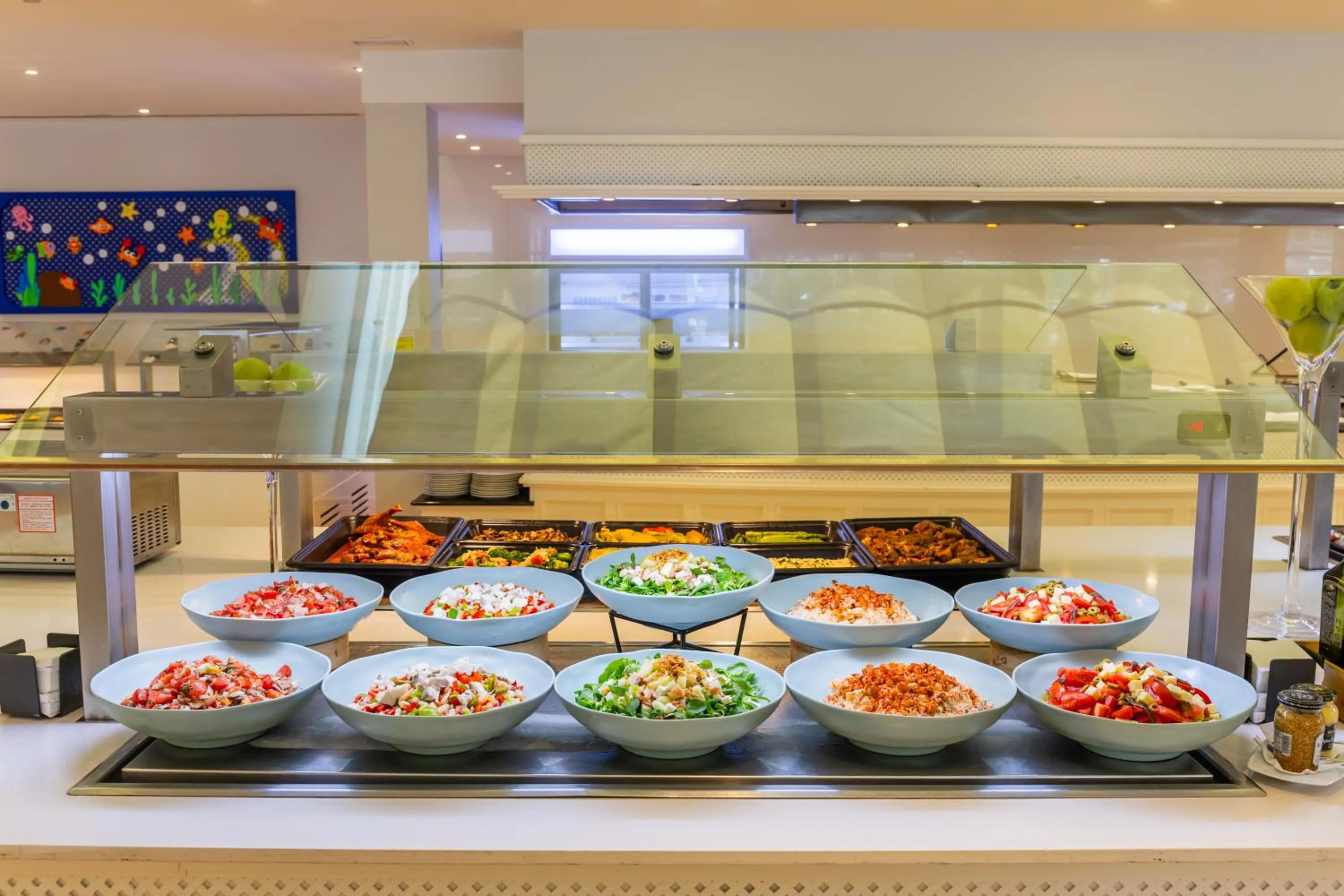 Restaurant/places to eat in Hipotels Barrosa Garden