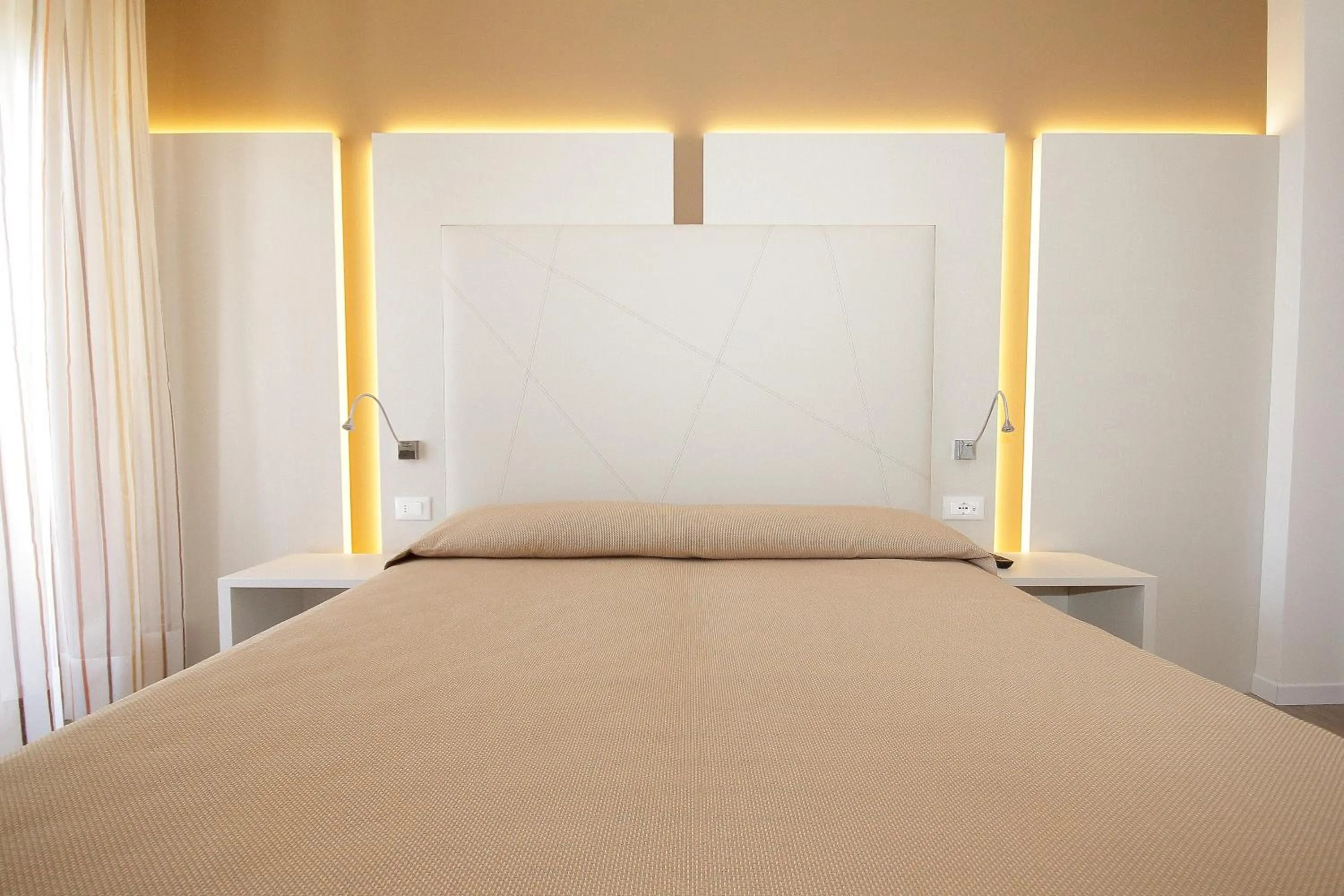 Decorative detail, Bed in Hotel Toledo