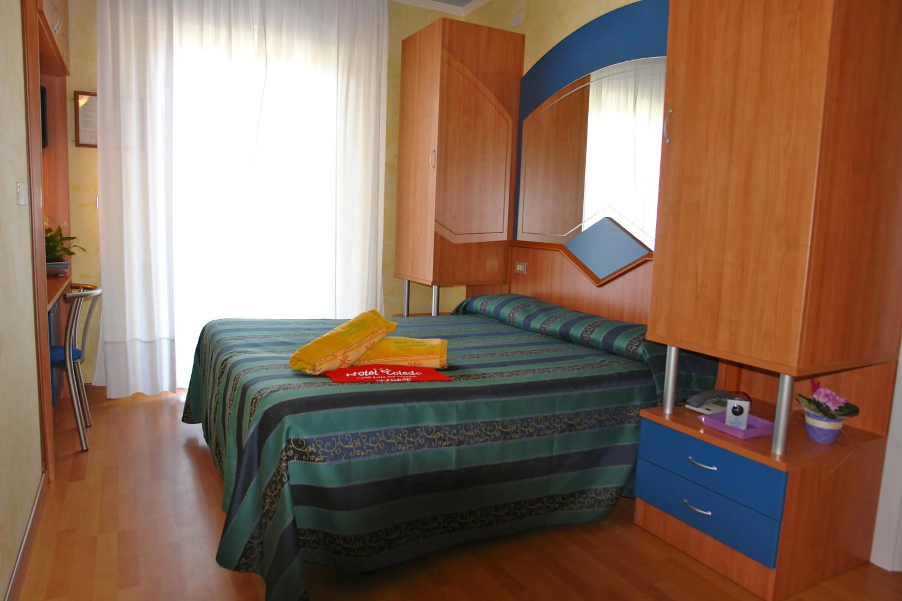 Bedroom, Bed in Hotel Toledo