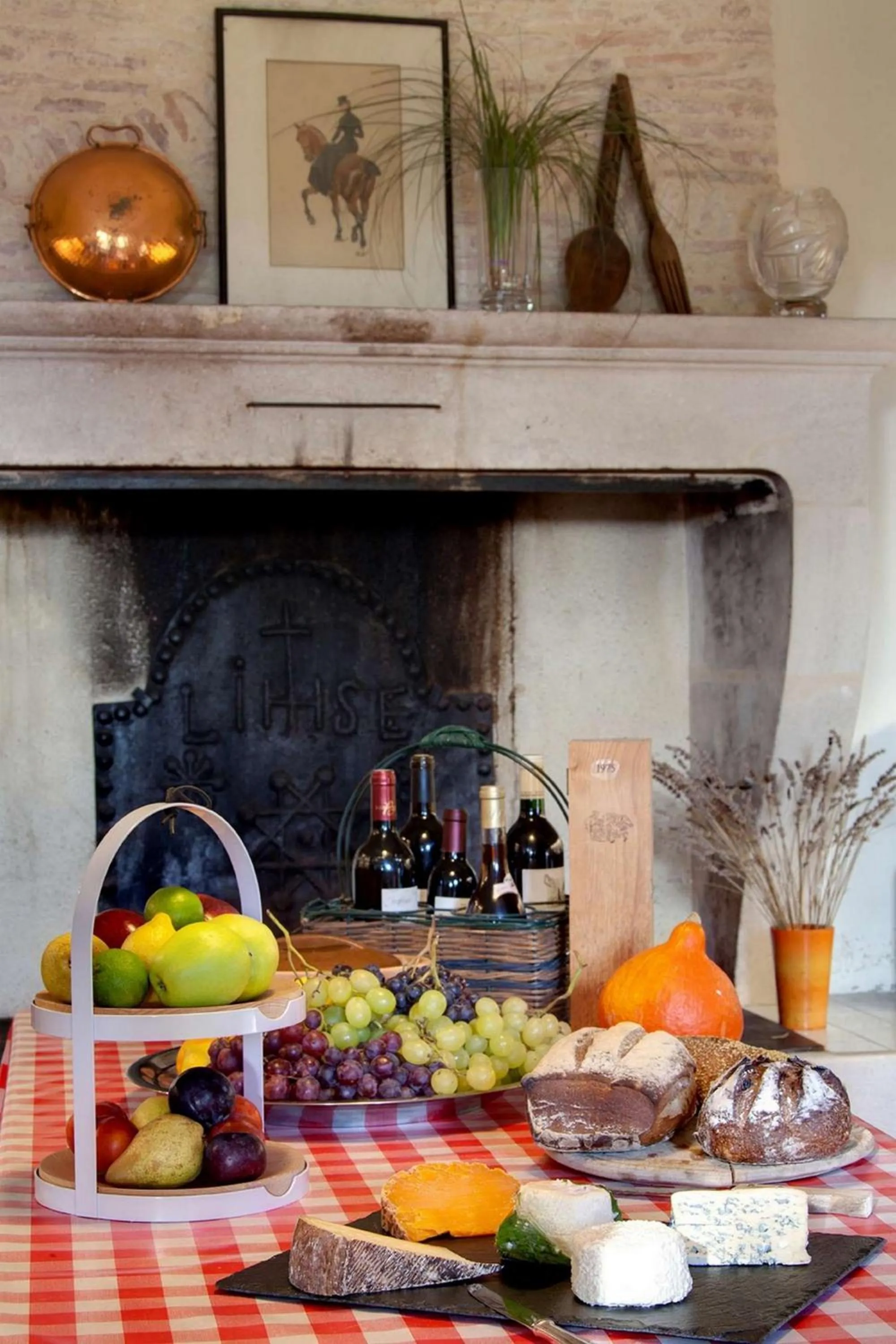 Kitchen or kitchenette in Château Ormes de Pez