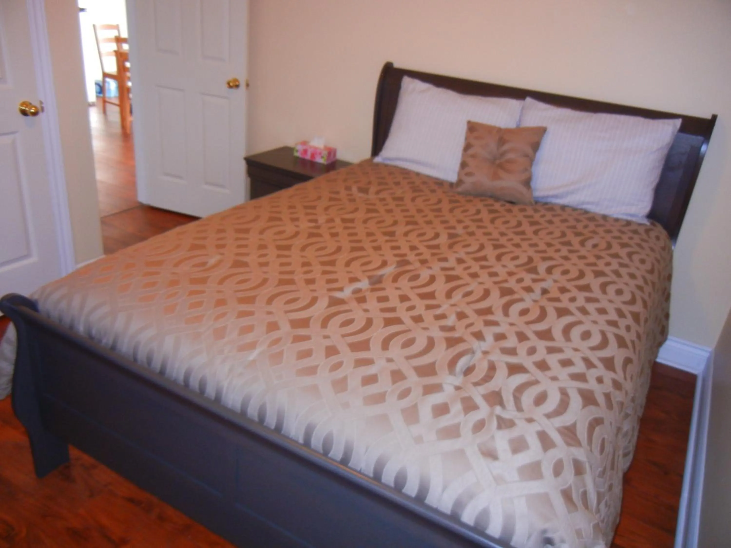 Bed in Shores of Deer Lake